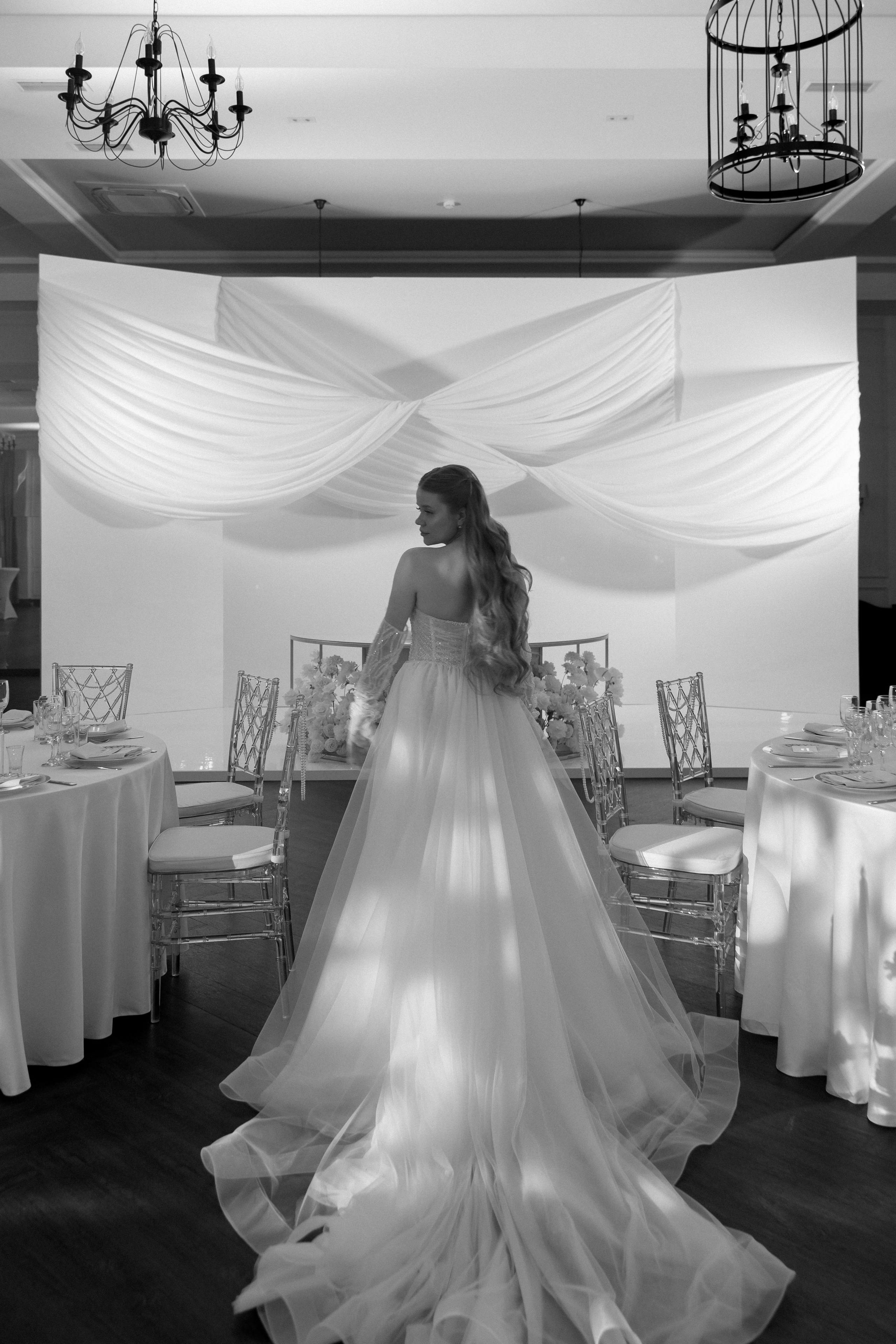 СВАДЕБНАЯ СЬЕМКА СБОРОВ В ОТЕЛЕ И ВЫЕЗД НА ЦЕРЕМОНИЮ (СНЯТО В СИБИРЕ В НИЖНЕВАРТОВСКЕ). Профессиональный фотограф, Санкт-Петербург — Виктория Богомолова