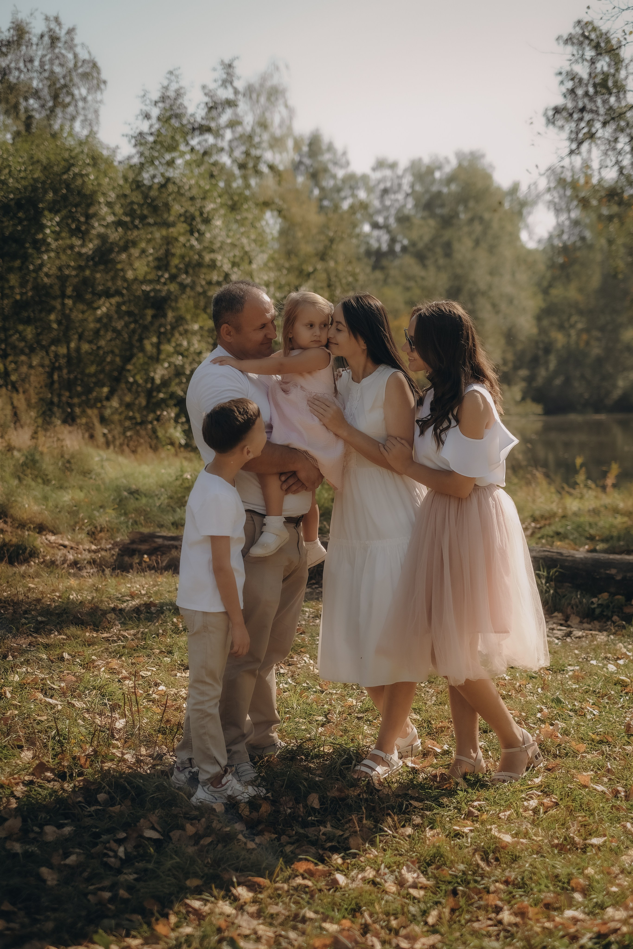Семья Борган. Осенний день на Клязьме. Свадебный и семейный фотограф в Москве Инника Кетлер