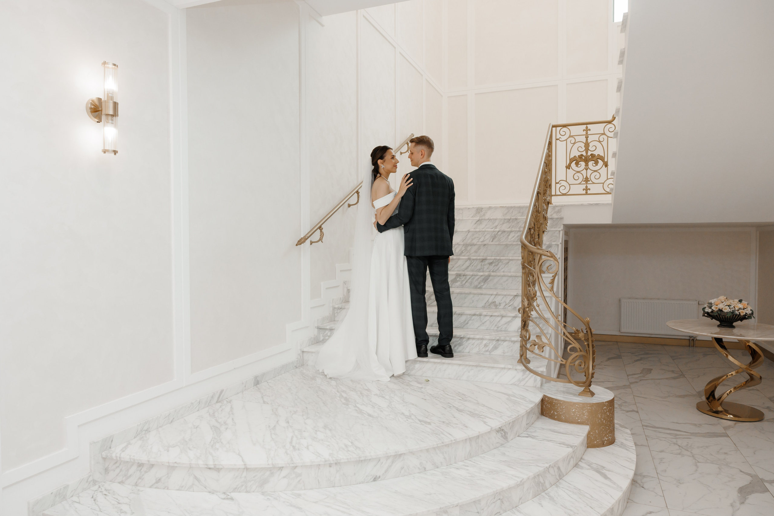 Регистрация в отеле Fish Point, ЗАГС Бутово, прогулка в Остафьево. Свадебный и репортажный фотограф (Москва, Королев и другие)