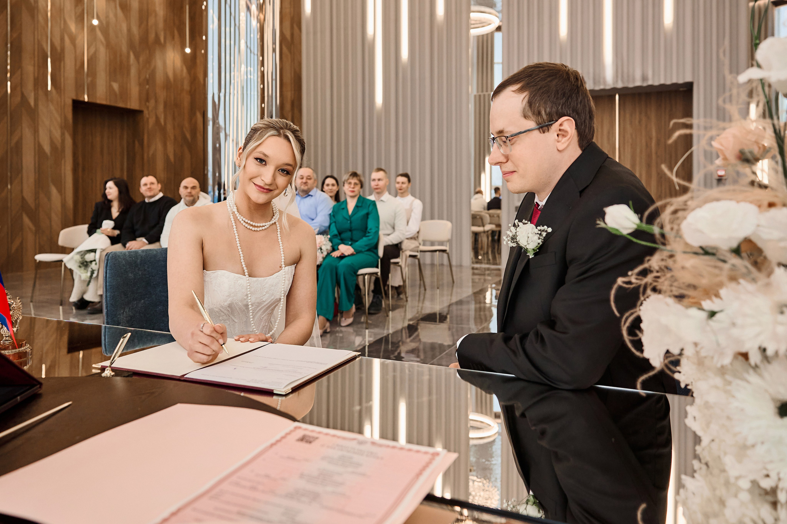 Валентина и Семен. Регистрация в Митинском ЗАГСе. Свадебный фотограф в Москве и Подмосковье