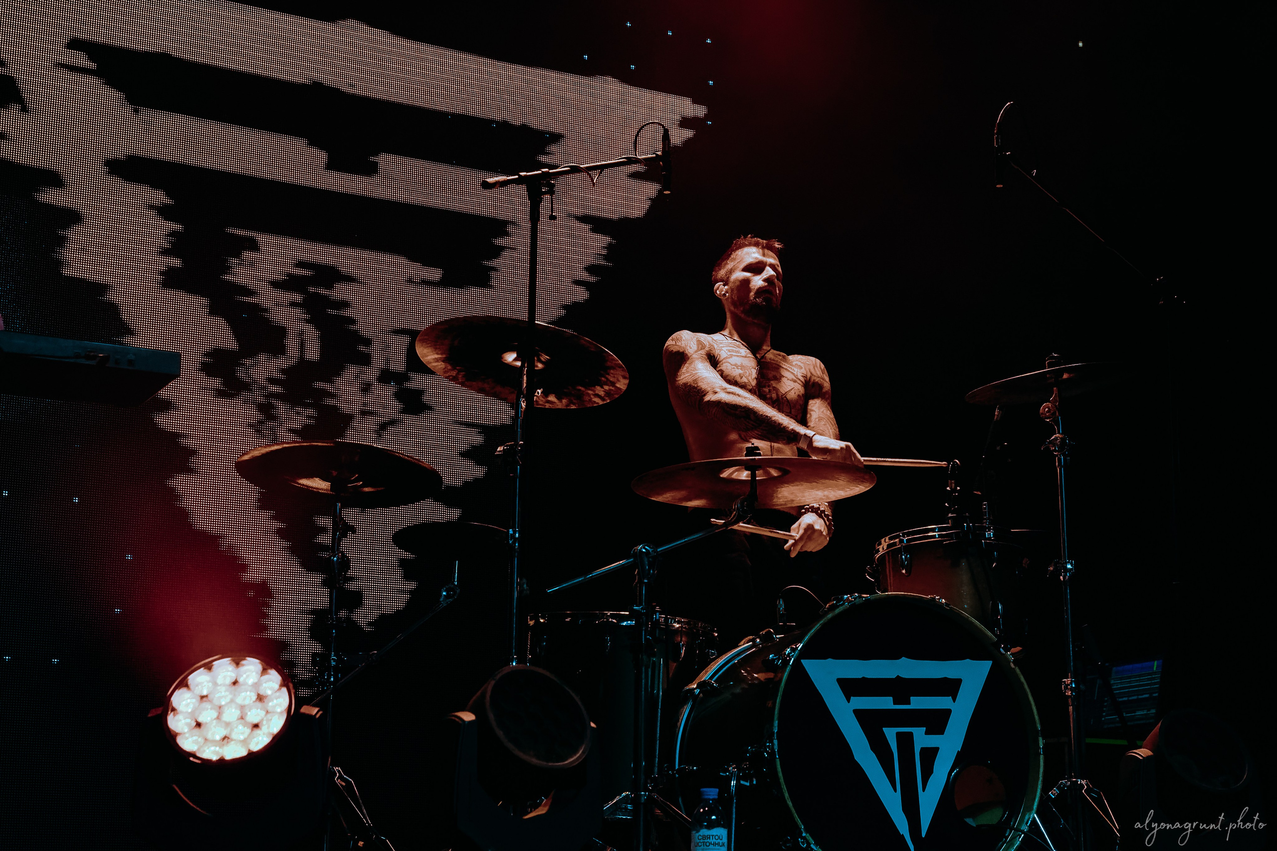 Таймсквер, фоторепортаж, СПБ, Космонавт, 14.11.2025. Алена Адрианова: фотограф в Санкт-Петербурге