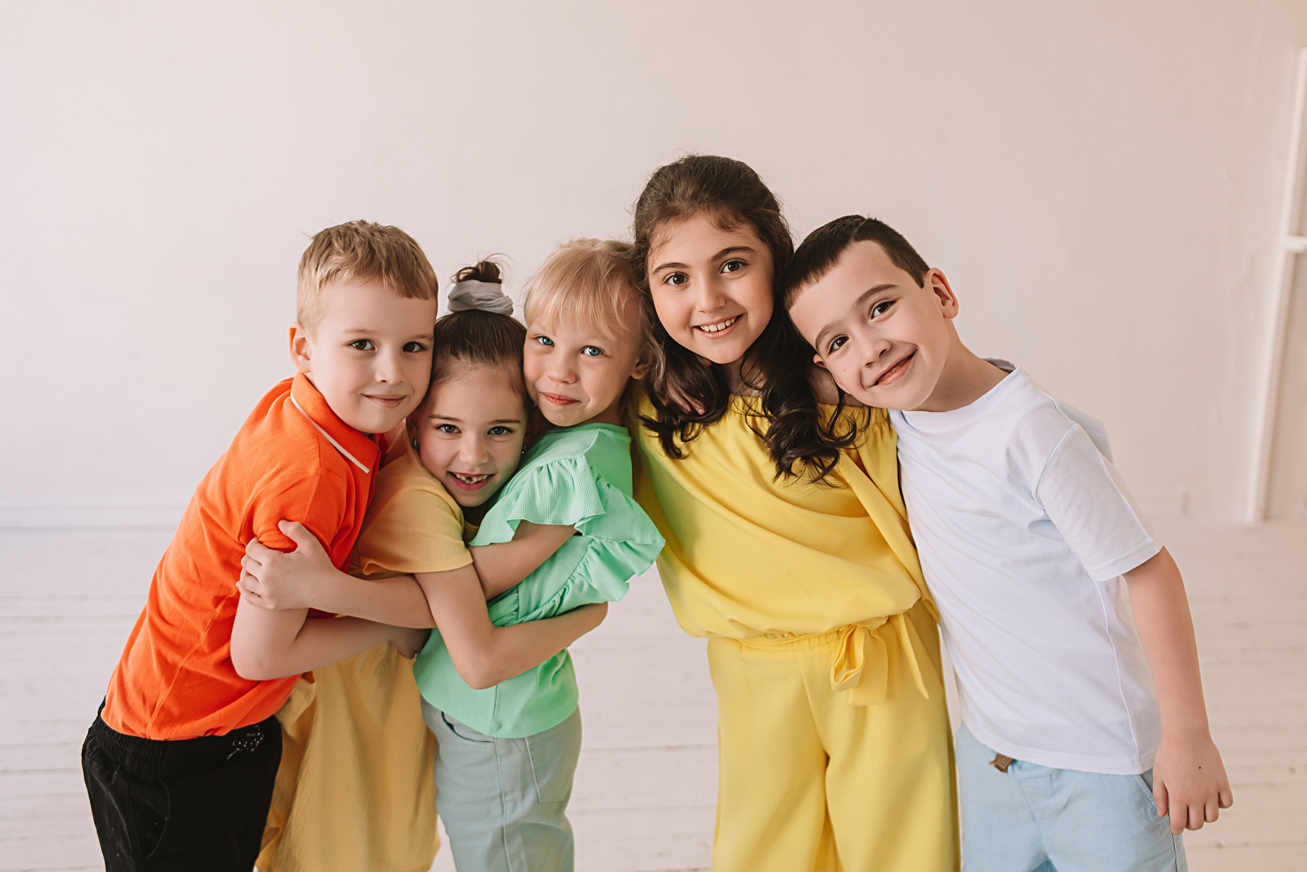 Садик в студии. Семейный фотограф Тюмень, фотограф на роды Салмина Мария