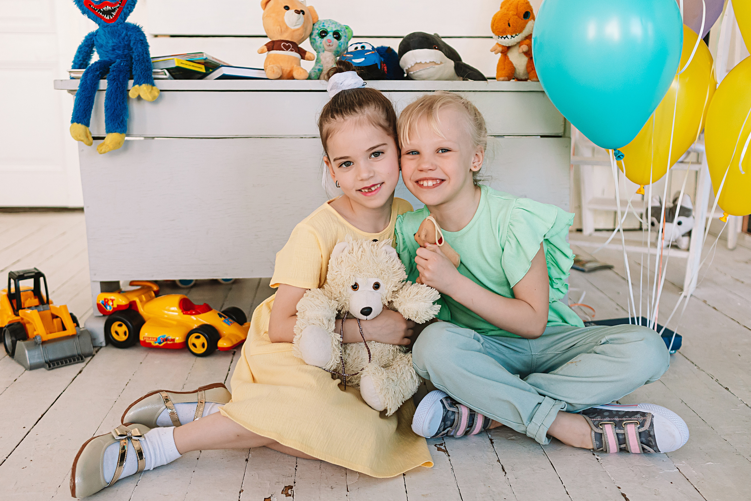 Садик в студии. Семейный фотограф Тюмень, фотограф на роды Салмина Мария