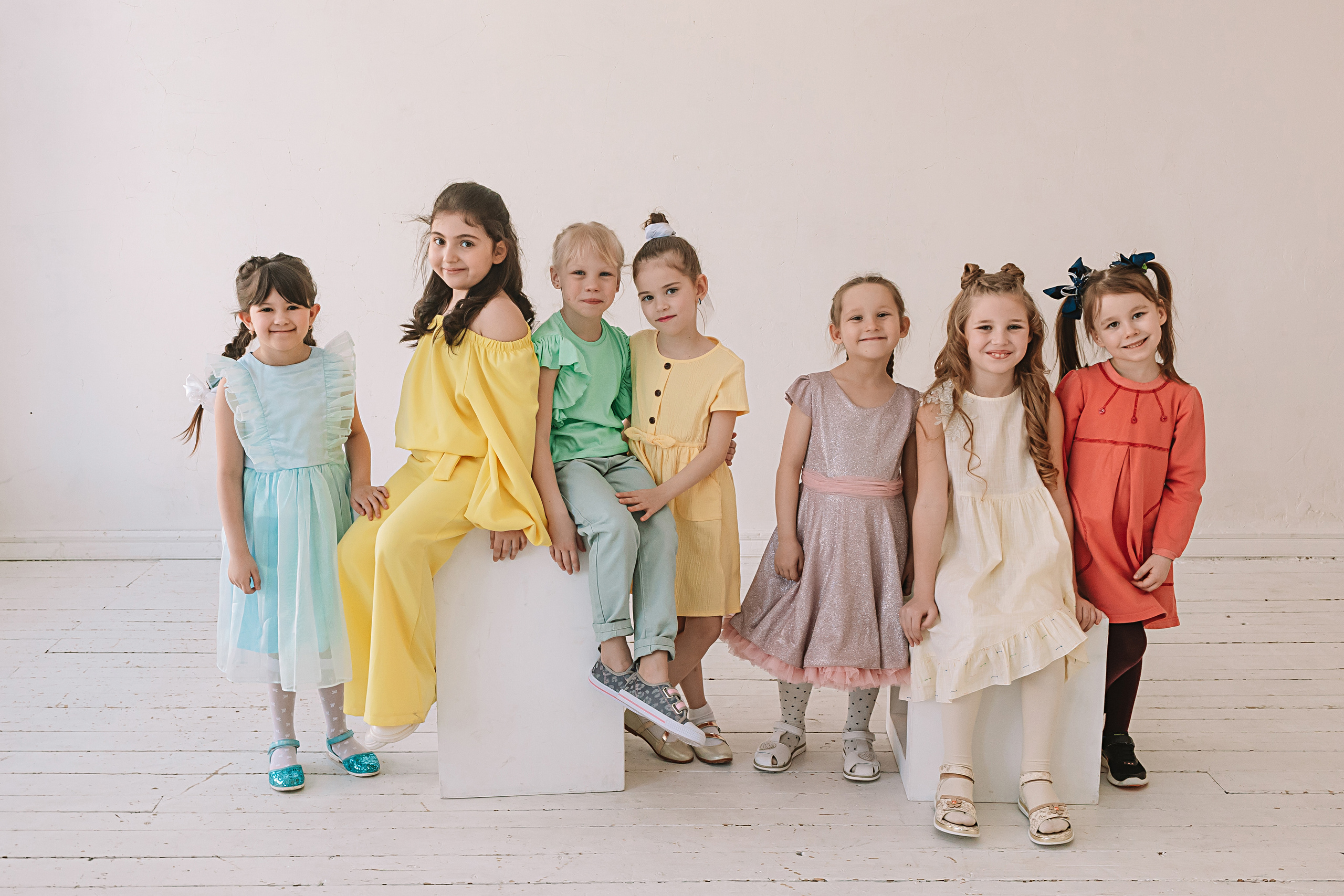 Садик в студии. Семейный фотограф Тюмень, фотограф на роды Салмина Мария