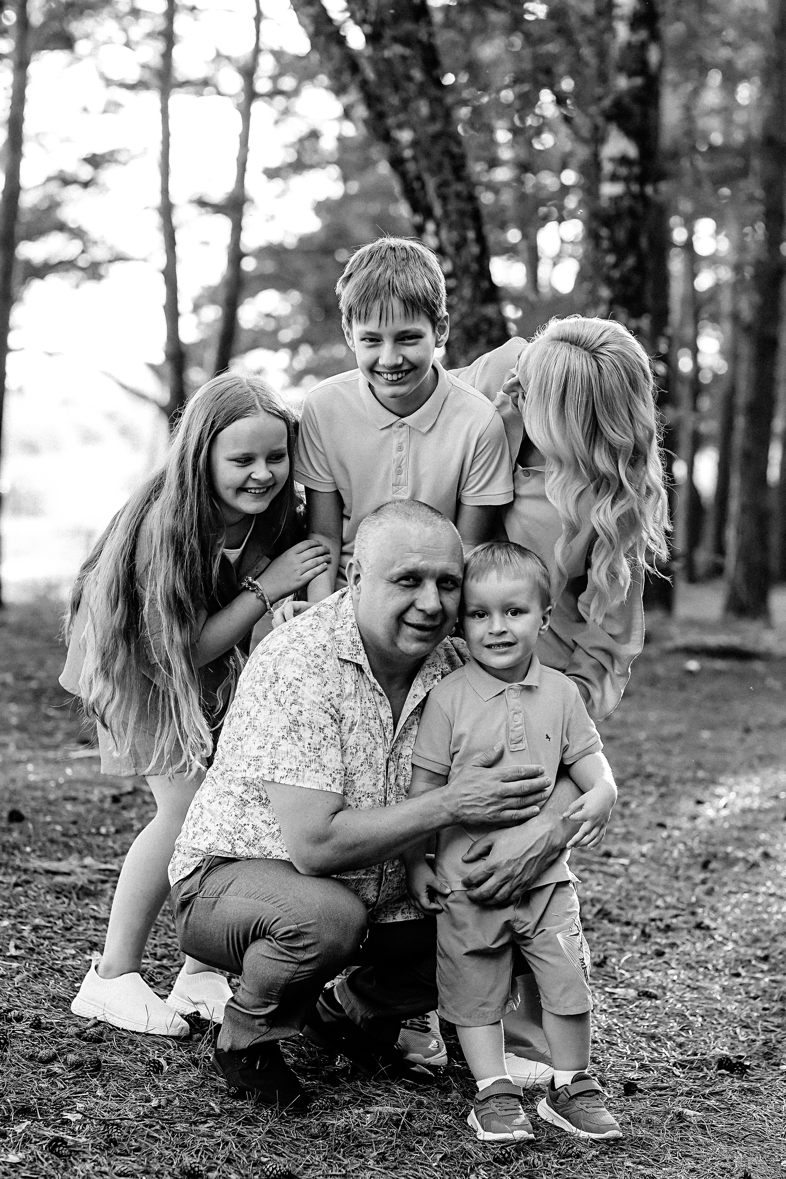 Гагаринский парк (большая семья). Семейный фотограф Тюмень, фотограф на роды Салмина Мария