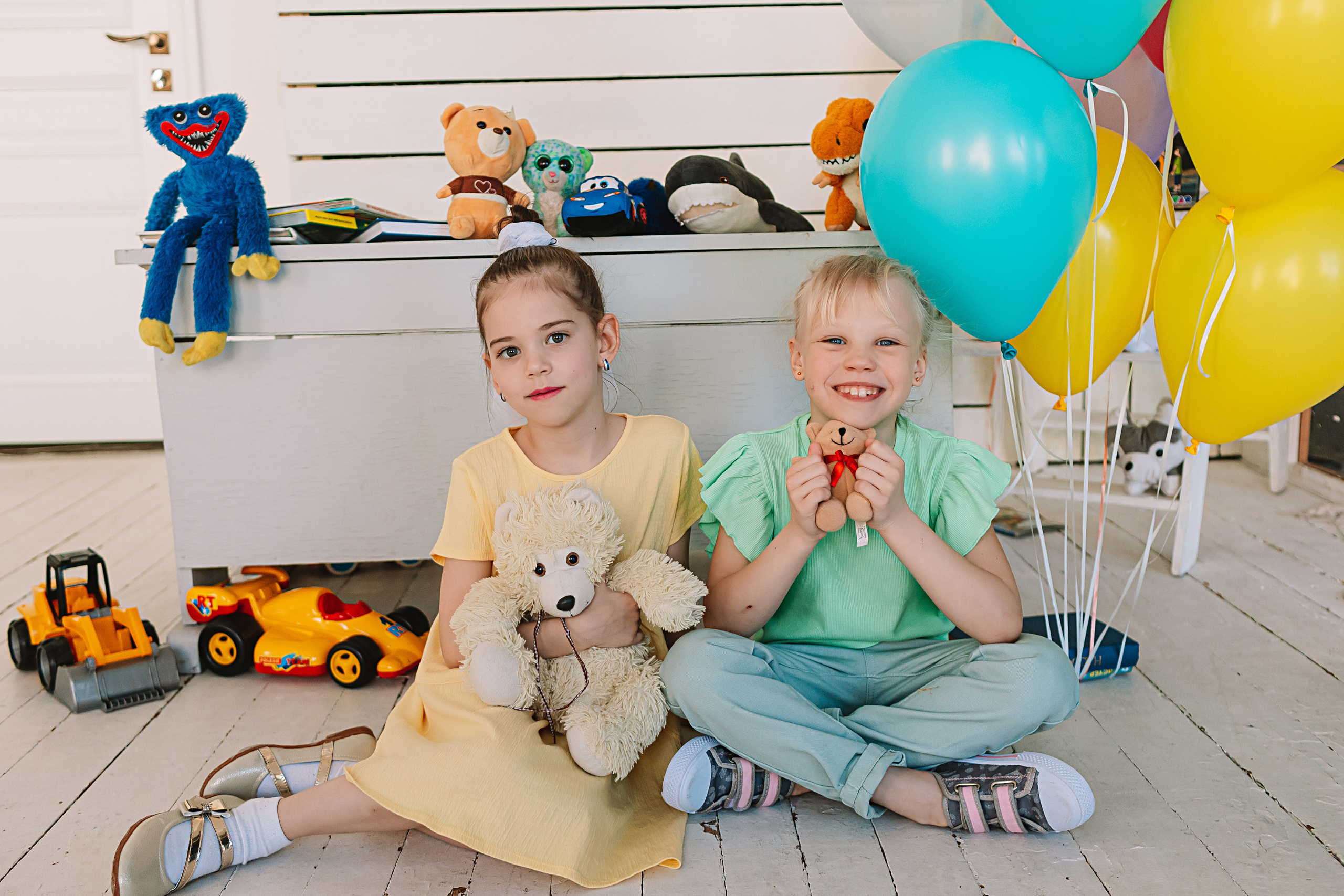Садик в студии. Семейный фотограф Тюмень, фотограф на роды Салмина Мария