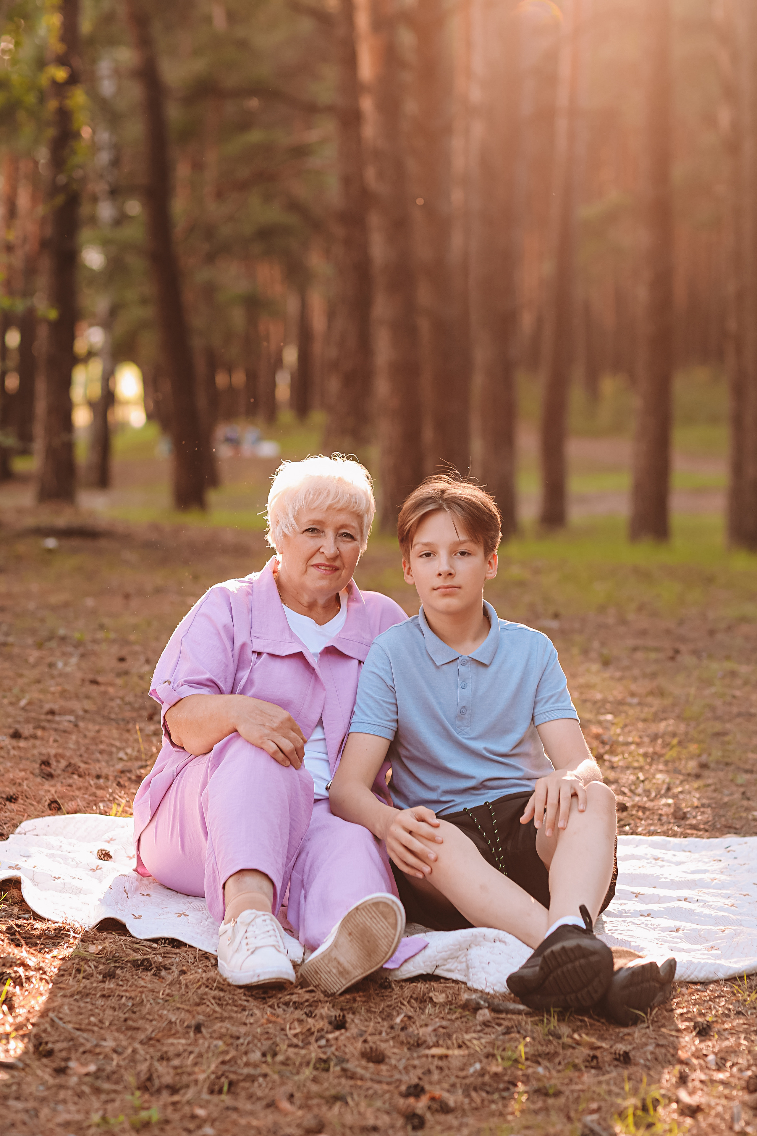 Гагаринский парк (большая семья). Семейный фотограф Тюмень, фотограф на роды Салмина Мария