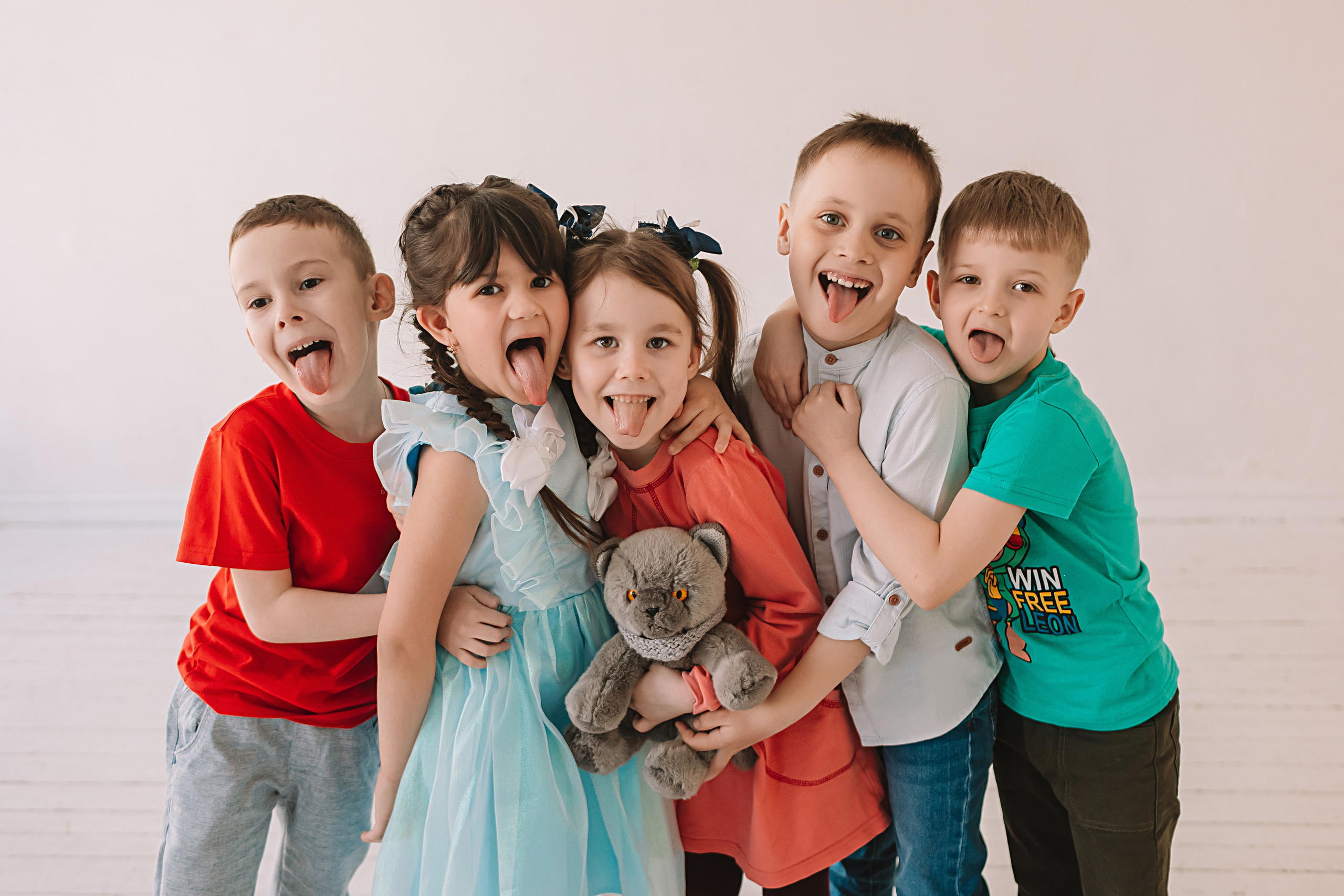 Садик в студии. Семейный фотограф Тюмень, фотограф на роды Салмина Мария