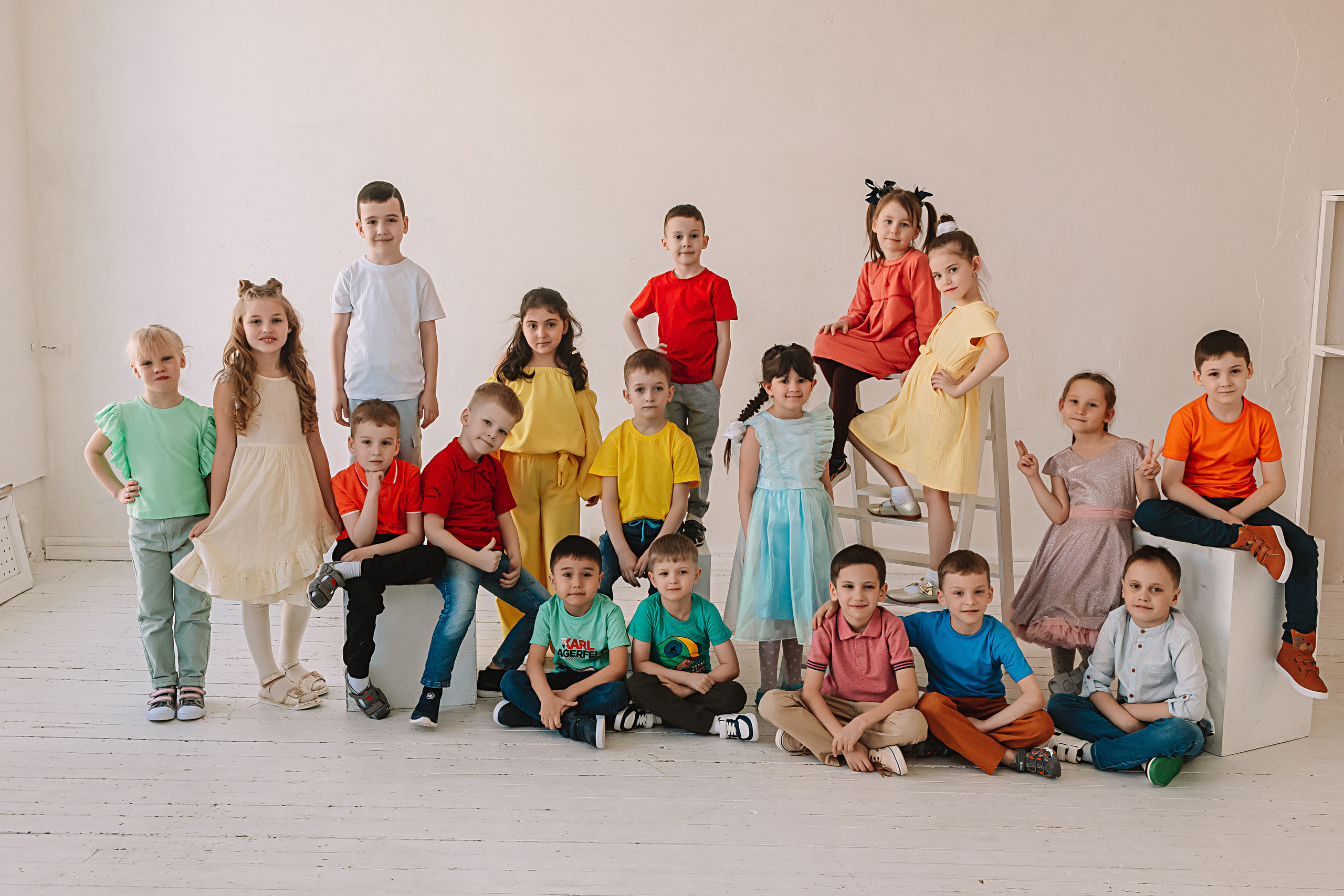 Садик в студии. Семейный фотограф Тюмень, фотограф на роды Салмина Мария