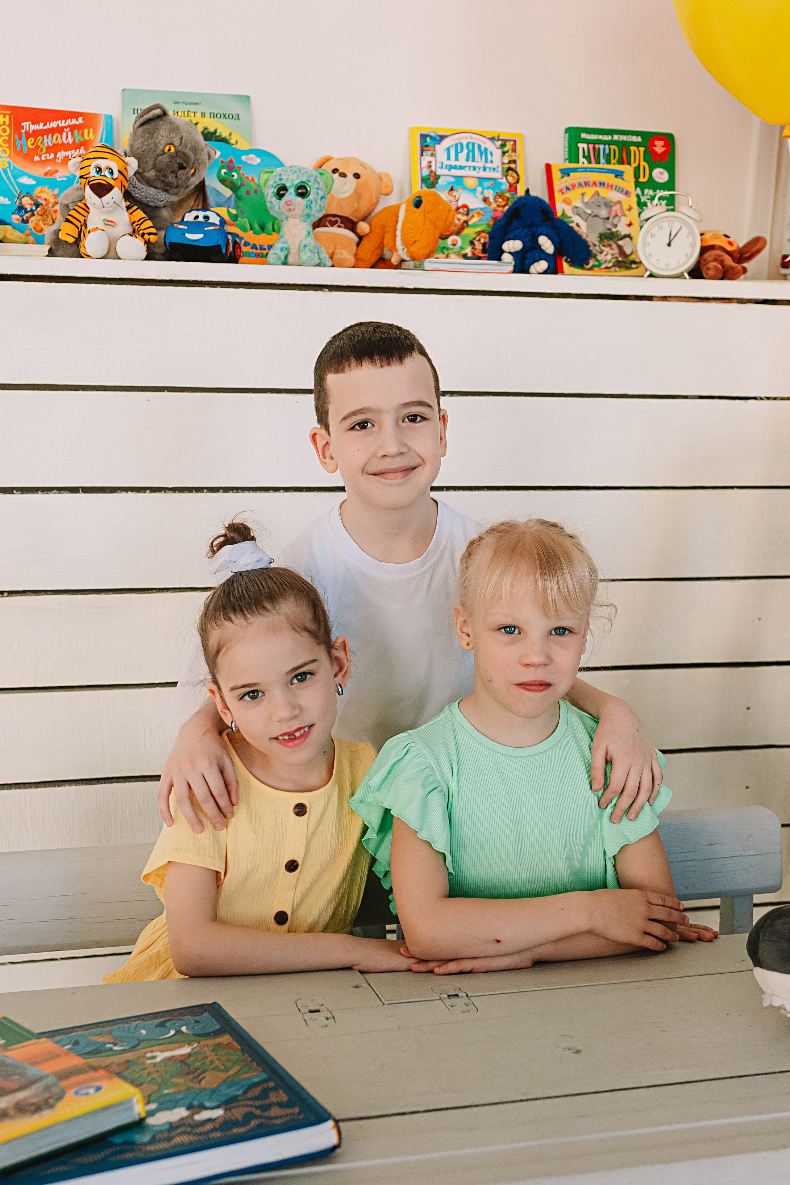 Садик в студии. Семейный фотограф Тюмень, фотограф на роды Салмина Мария