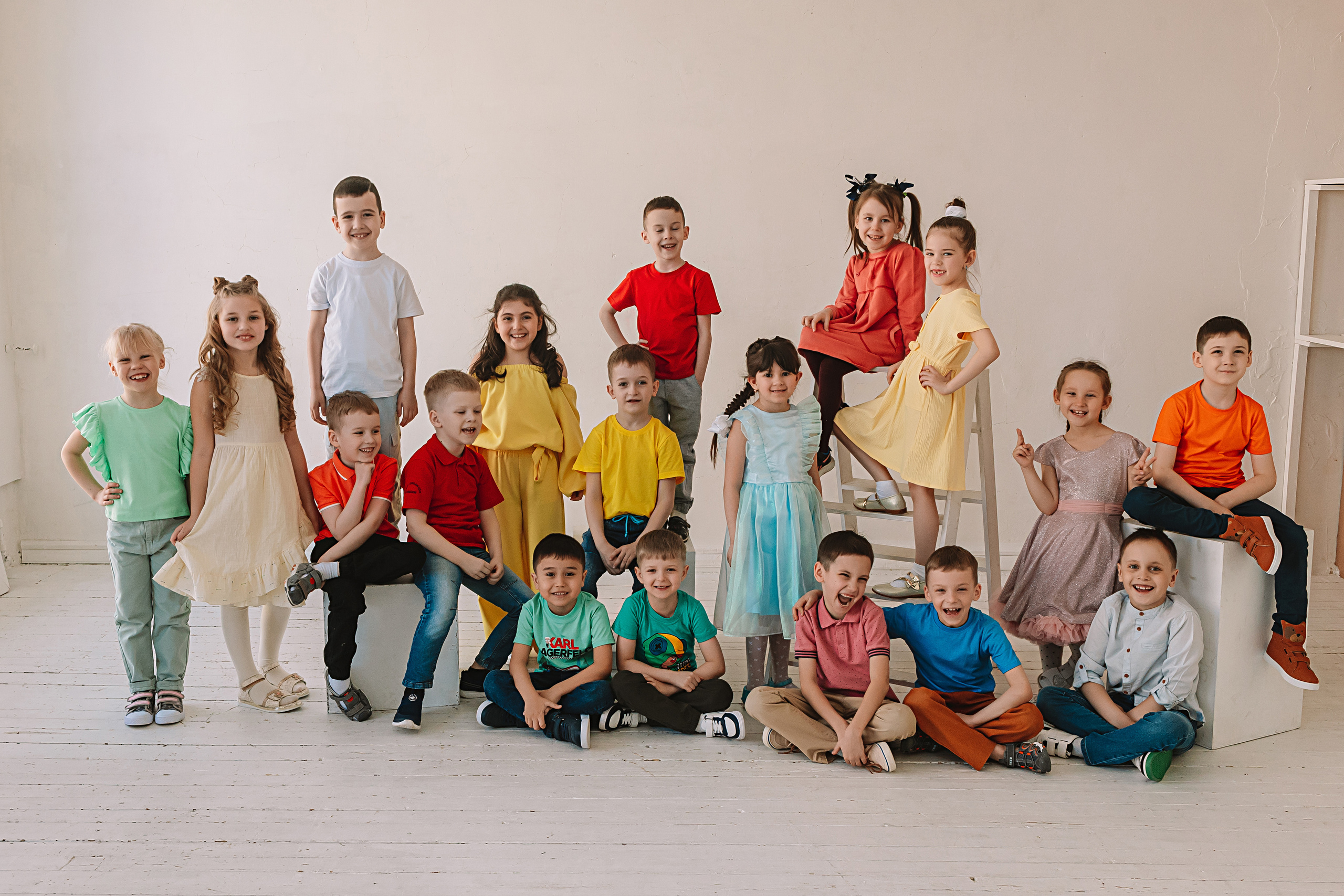 Садик в студии. Семейный фотограф Тюмень, фотограф на роды Салмина Мария