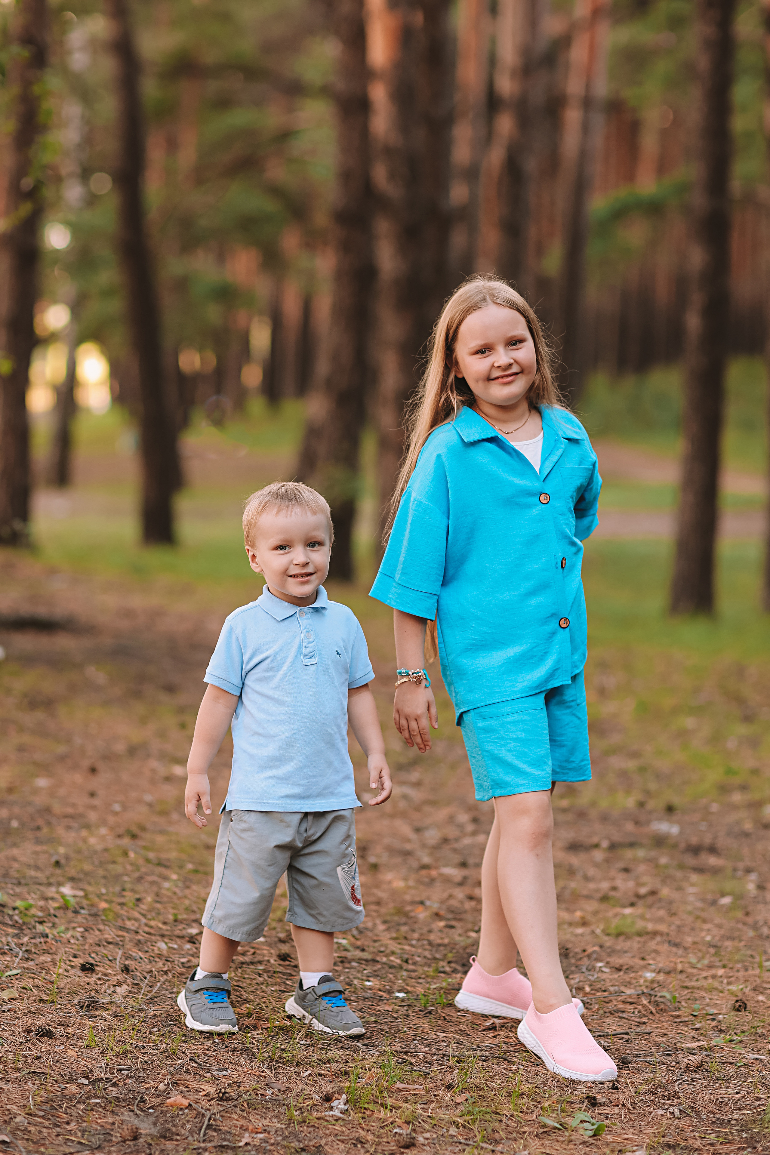 Гагаринский парк (большая семья). Семейный фотограф Тюмень, фотограф на роды Салмина Мария