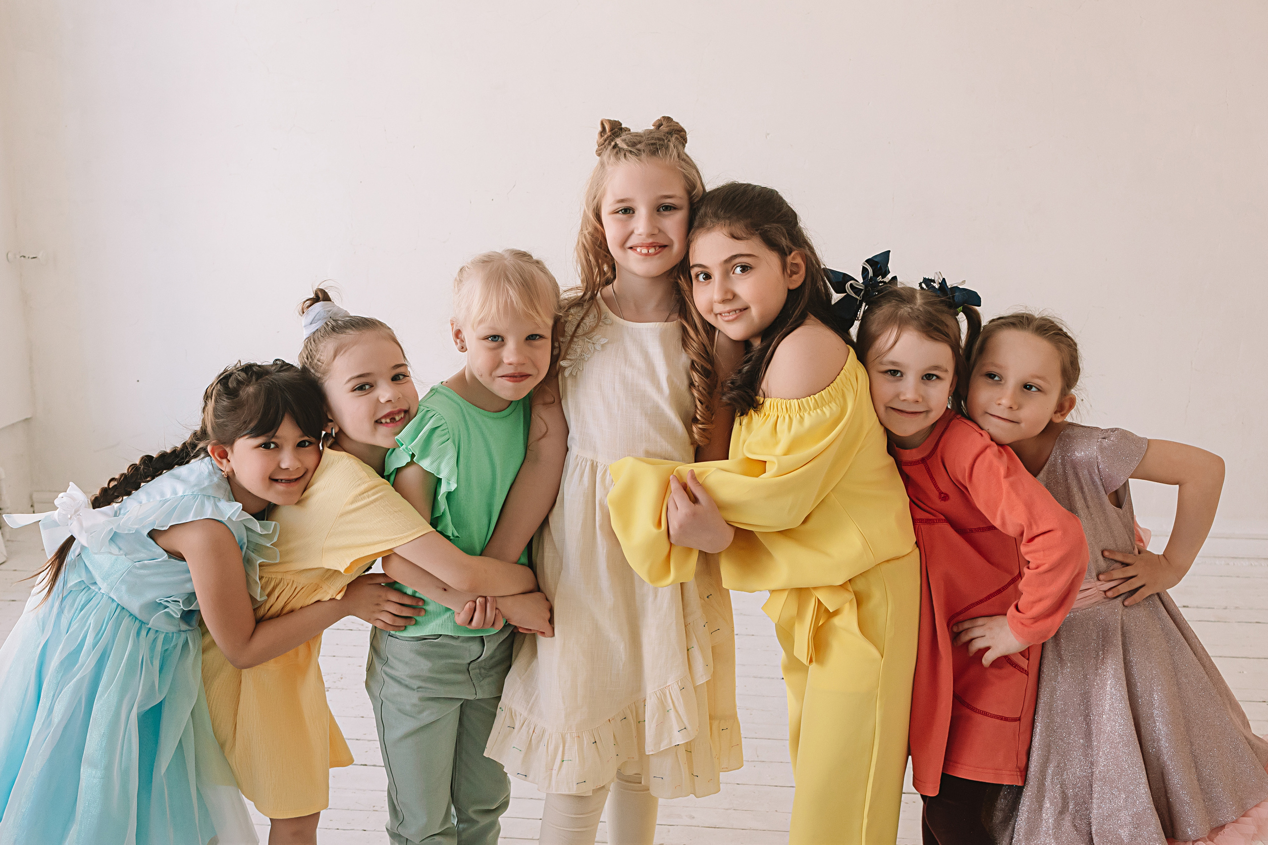 Садик в студии. Семейный фотограф Тюмень, фотограф на роды Салмина Мария