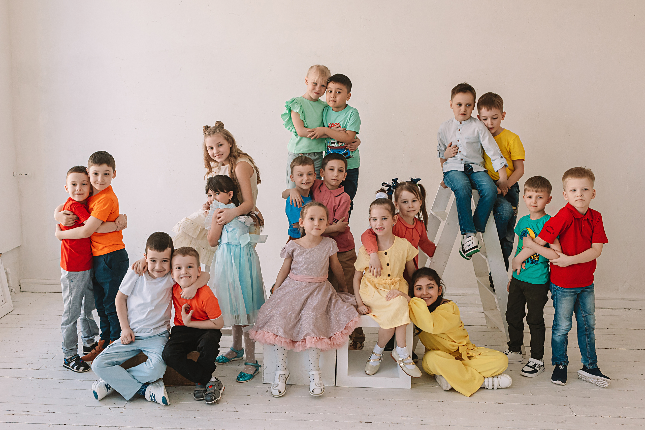 Садик в студии. Семейный фотограф Тюмень, фотограф на роды Салмина Мария