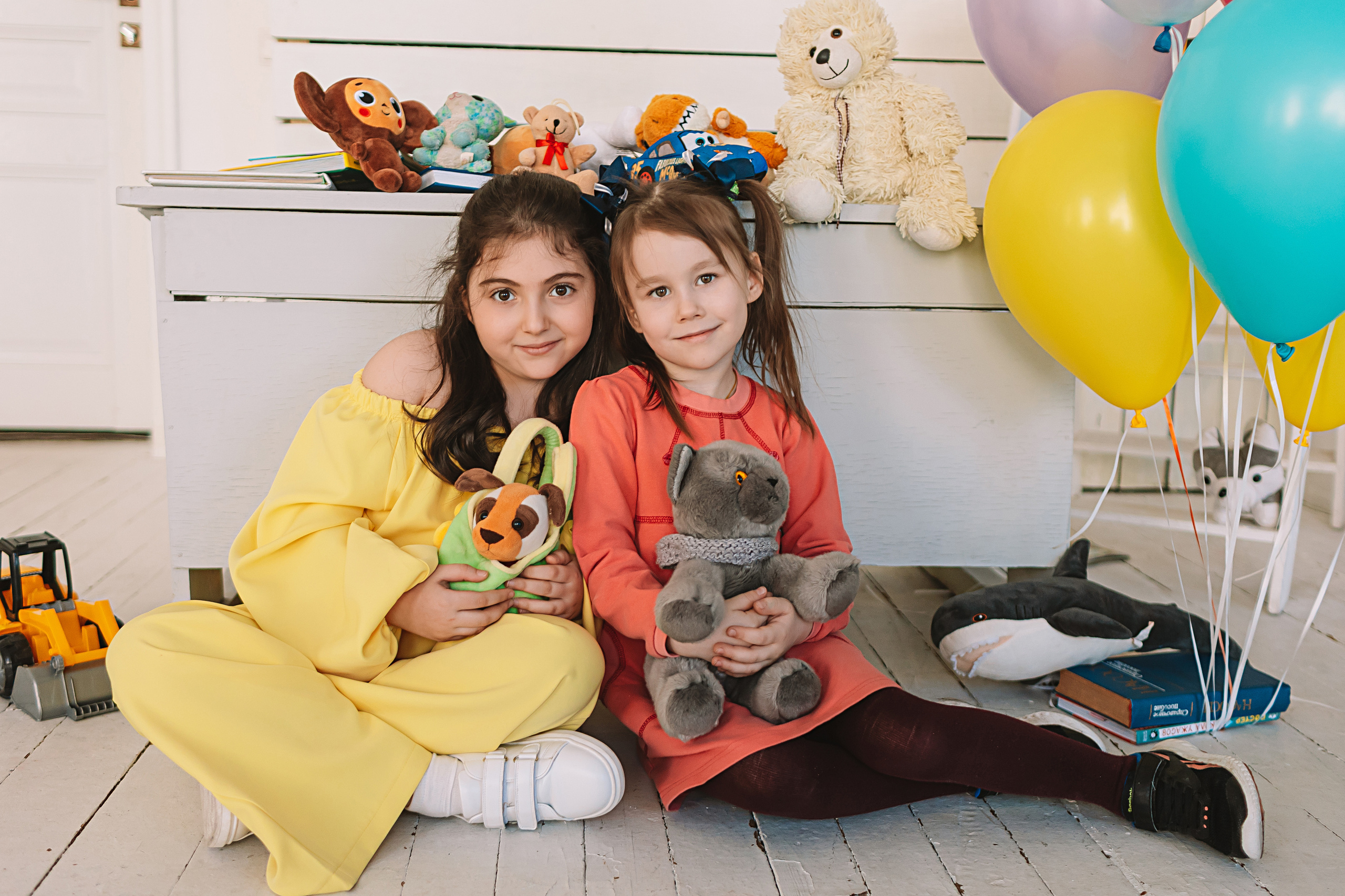 Садик в студии. Семейный фотограф Тюмень, фотограф на роды Салмина Мария