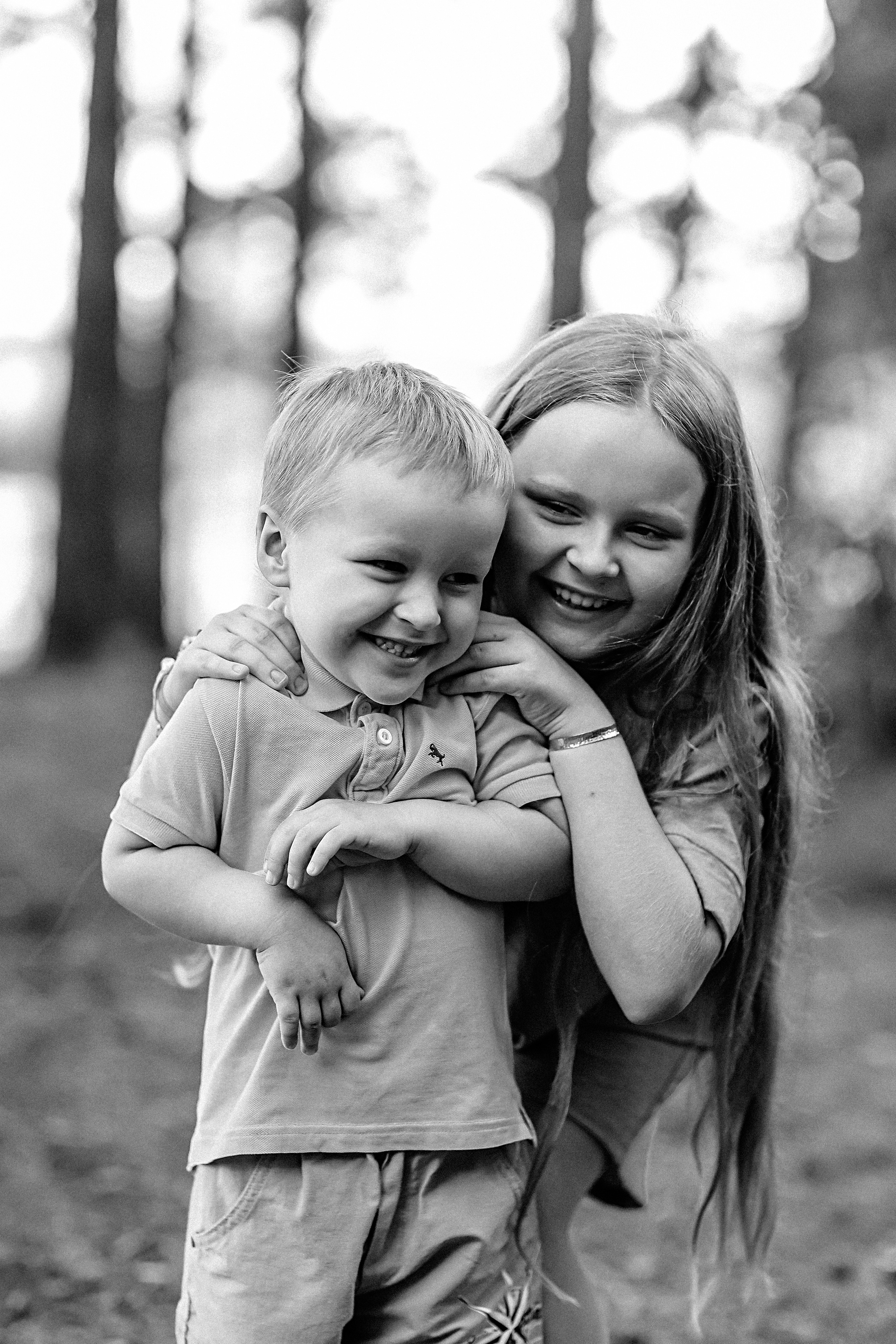 Гагаринский парк (большая семья). Семейный фотограф Тюмень, фотограф на роды Салмина Мария