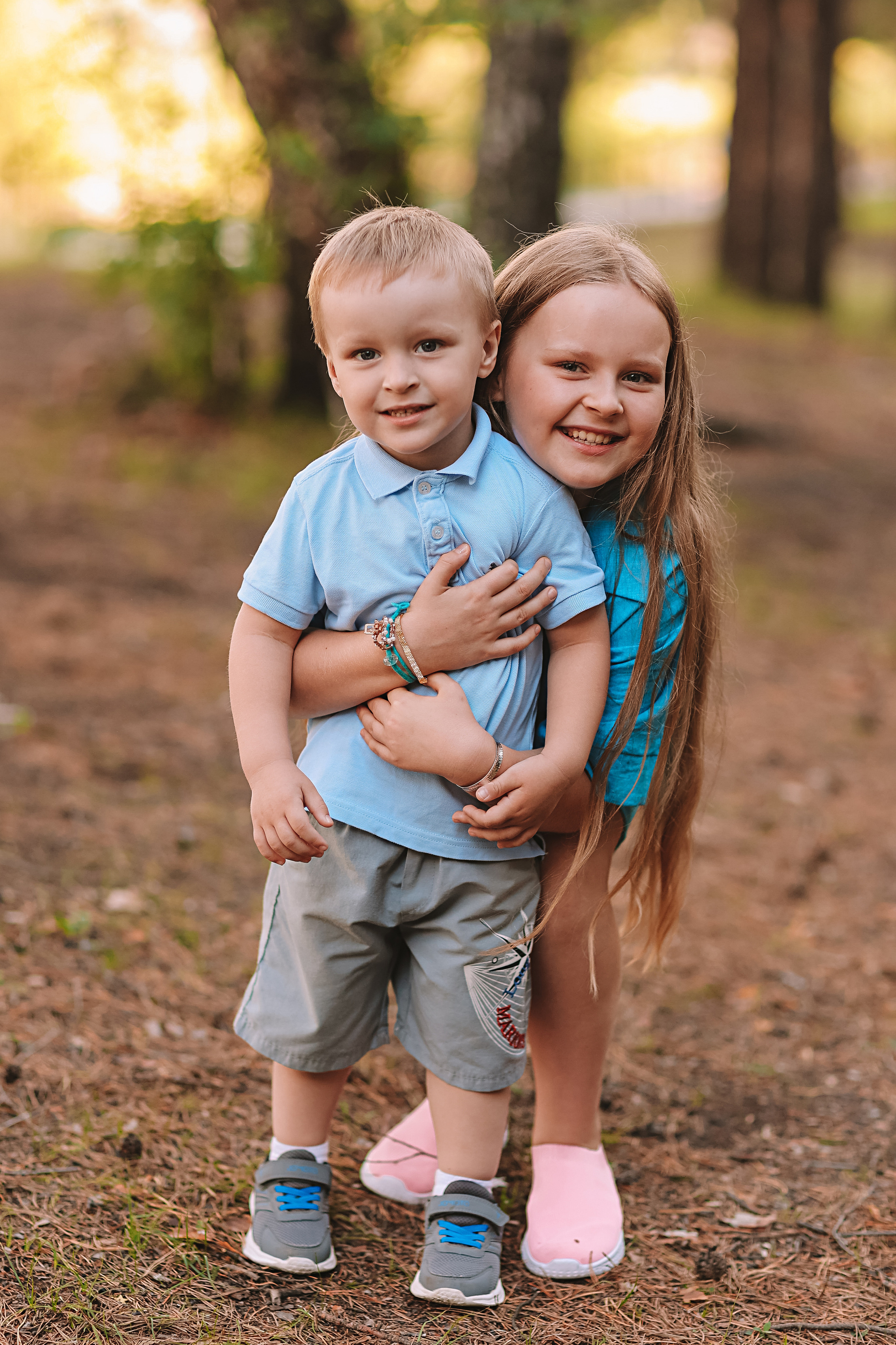 Гагаринский парк (большая семья). Семейный фотограф Тюмень, фотограф на роды Салмина Мария