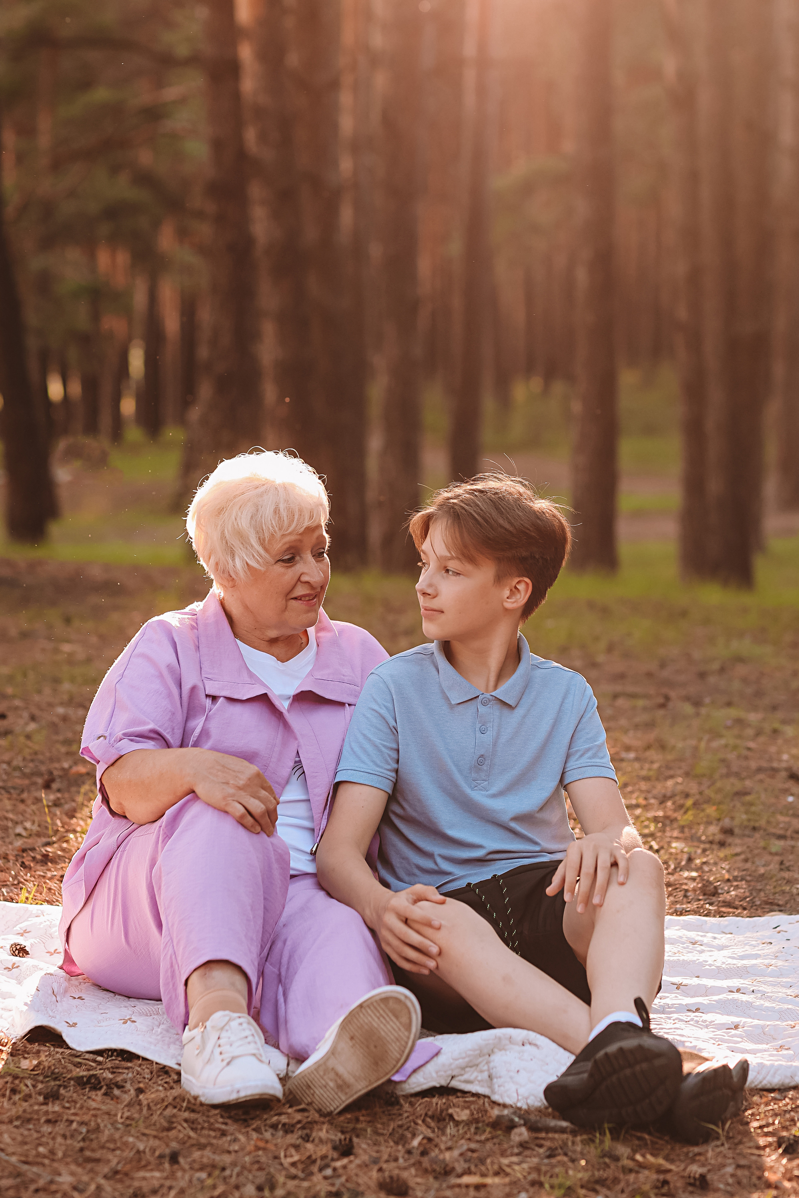 Гагаринский парк (большая семья). Семейный фотограф Тюмень, фотограф на роды Салмина Мария