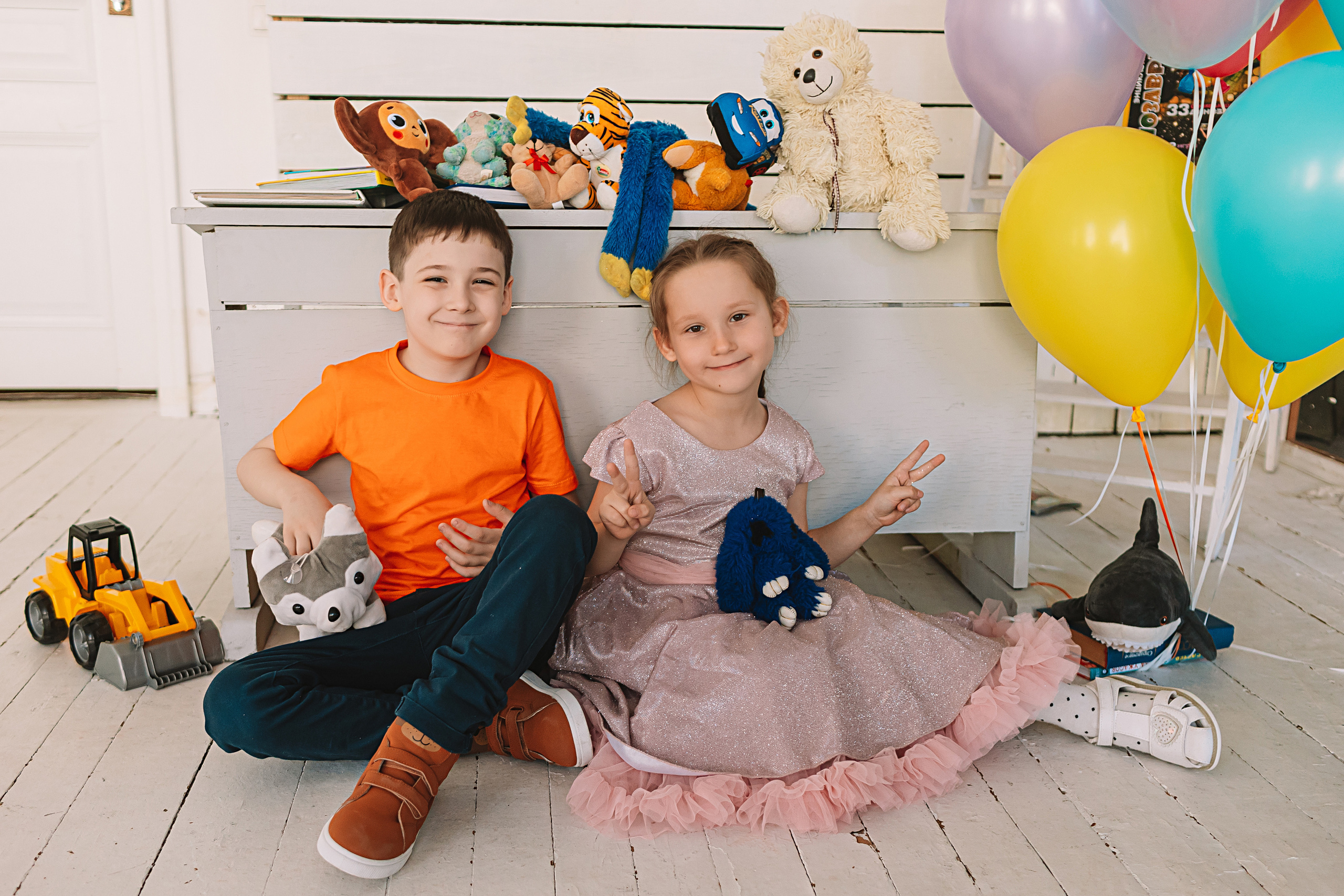 Садик в студии. Семейный фотограф Тюмень, фотограф на роды Салмина Мария