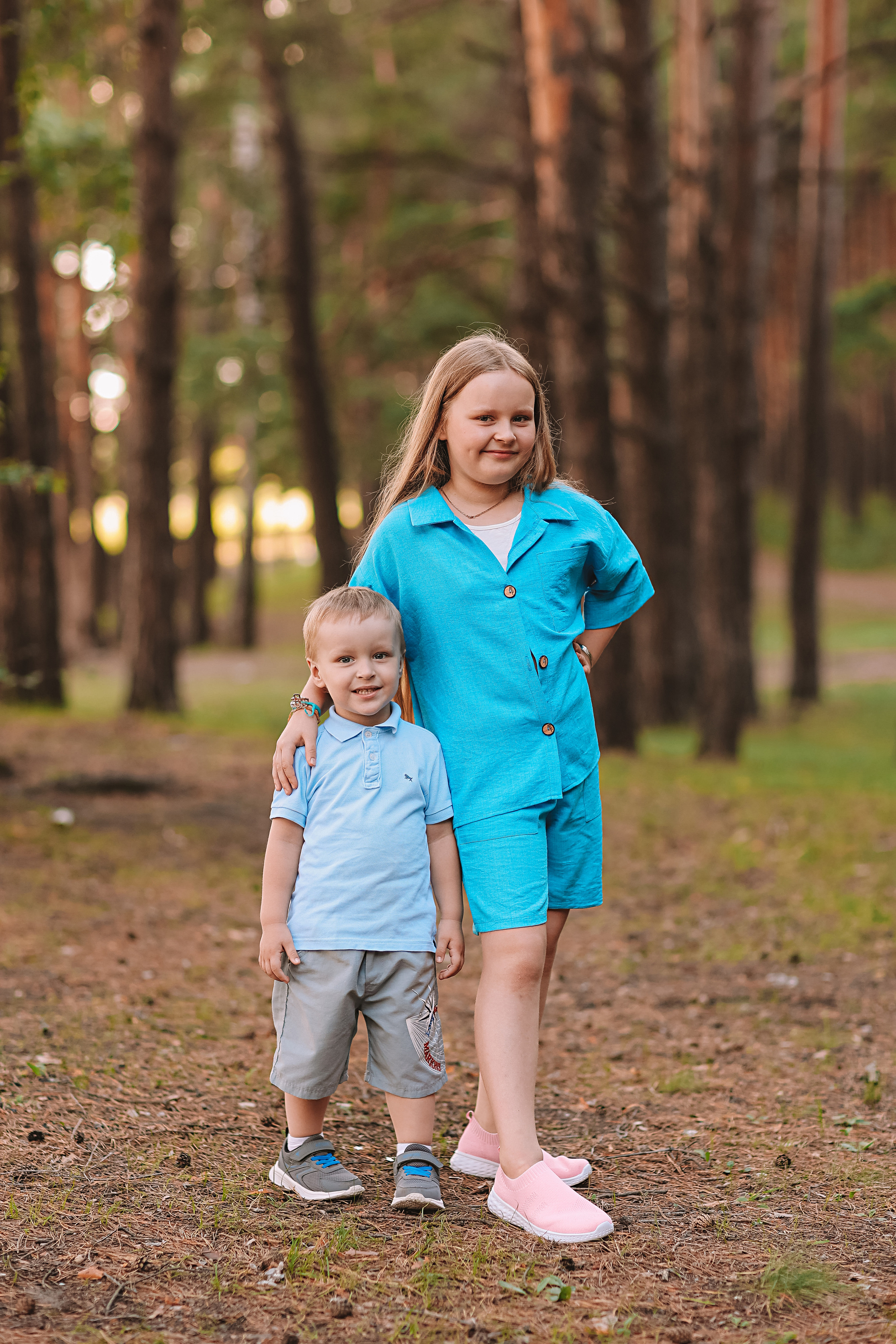 Гагаринский парк (большая семья). Семейный фотограф Тюмень, фотограф на роды Салмина Мария