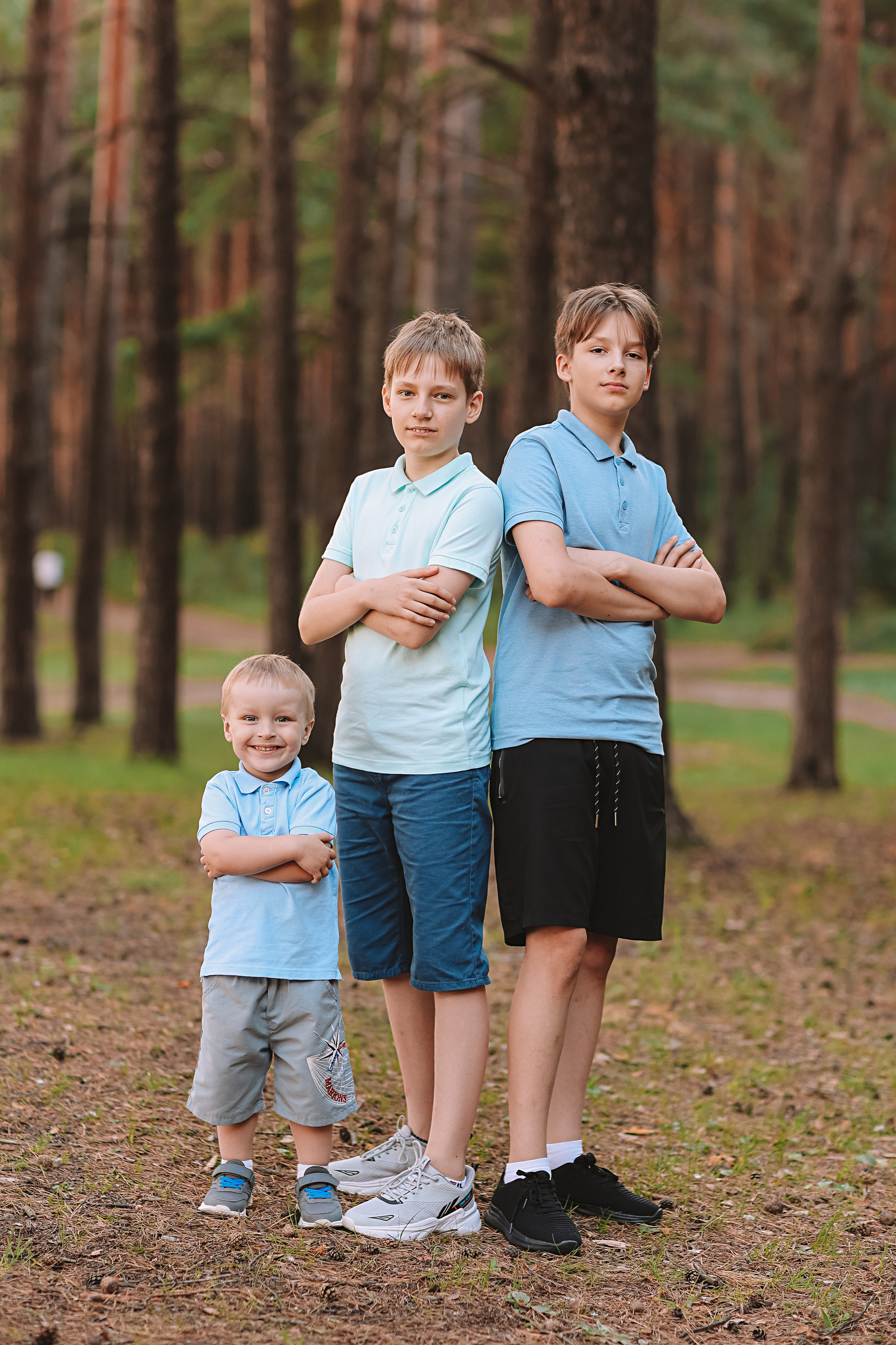 Гагаринский парк (большая семья). Семейный фотограф Тюмень, фотограф на роды Салмина Мария