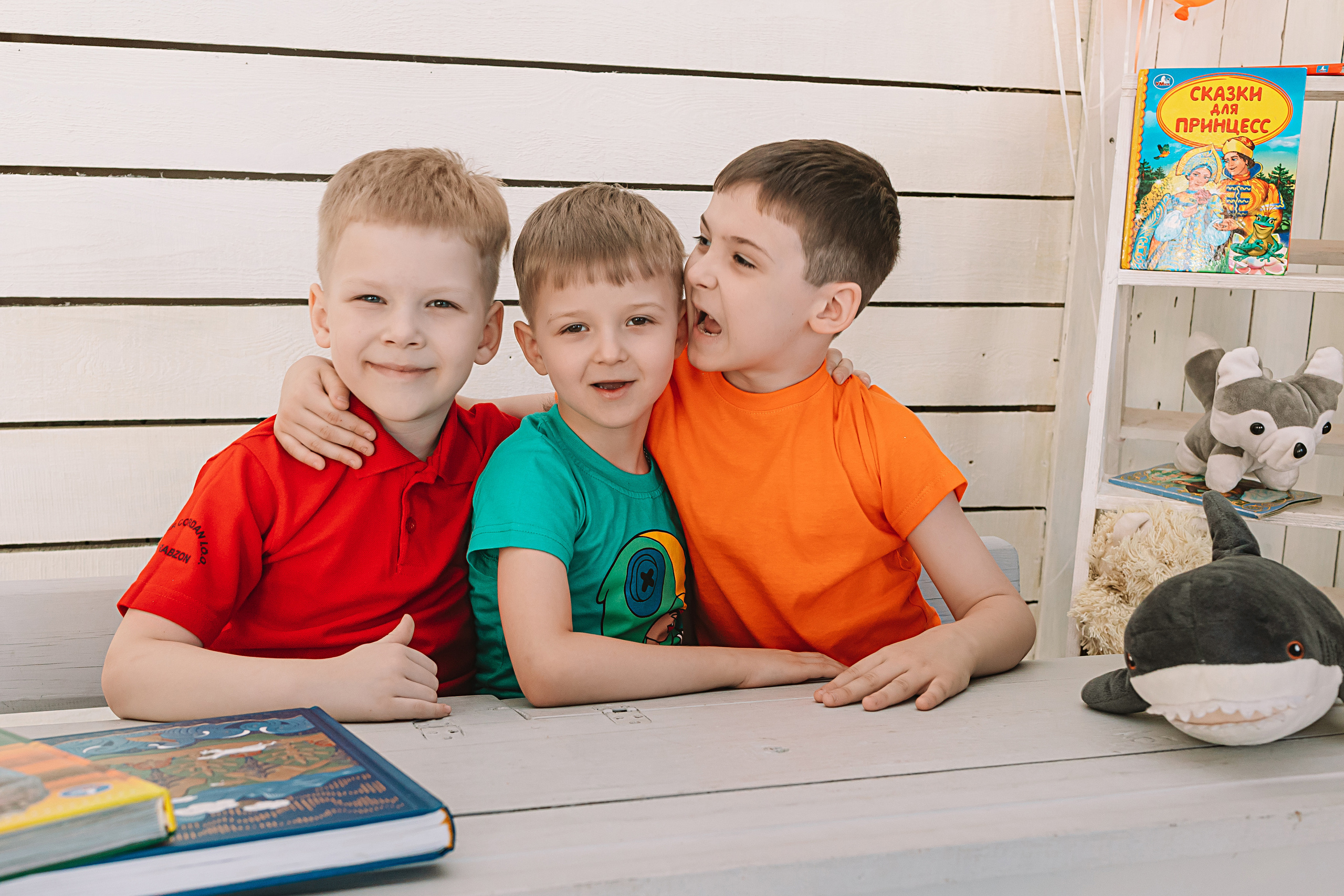 Садик в студии. Семейный фотограф Тюмень, фотограф на роды Салмина Мария