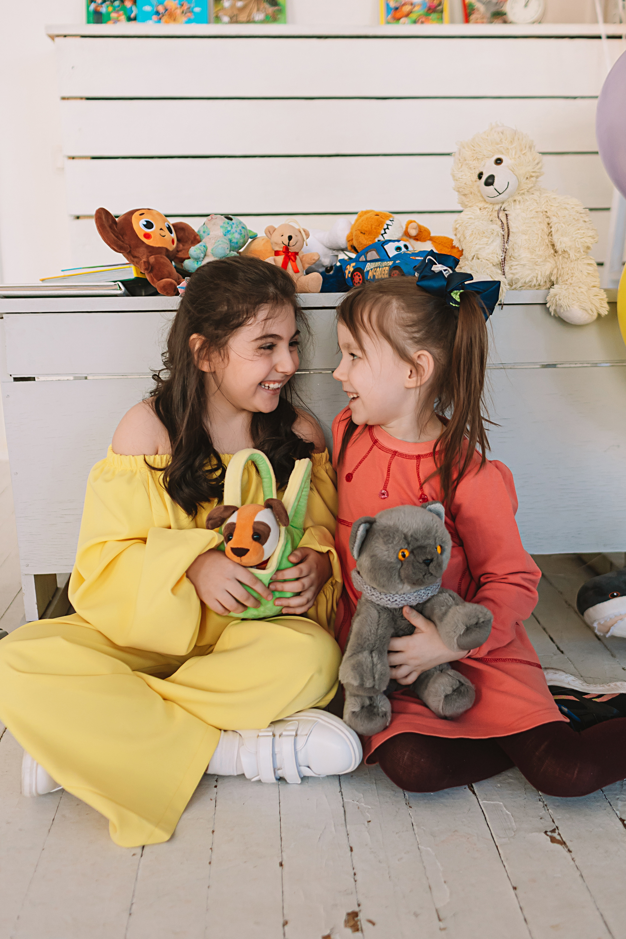 Садик в студии. Семейный фотограф Тюмень, фотограф на роды Салмина Мария