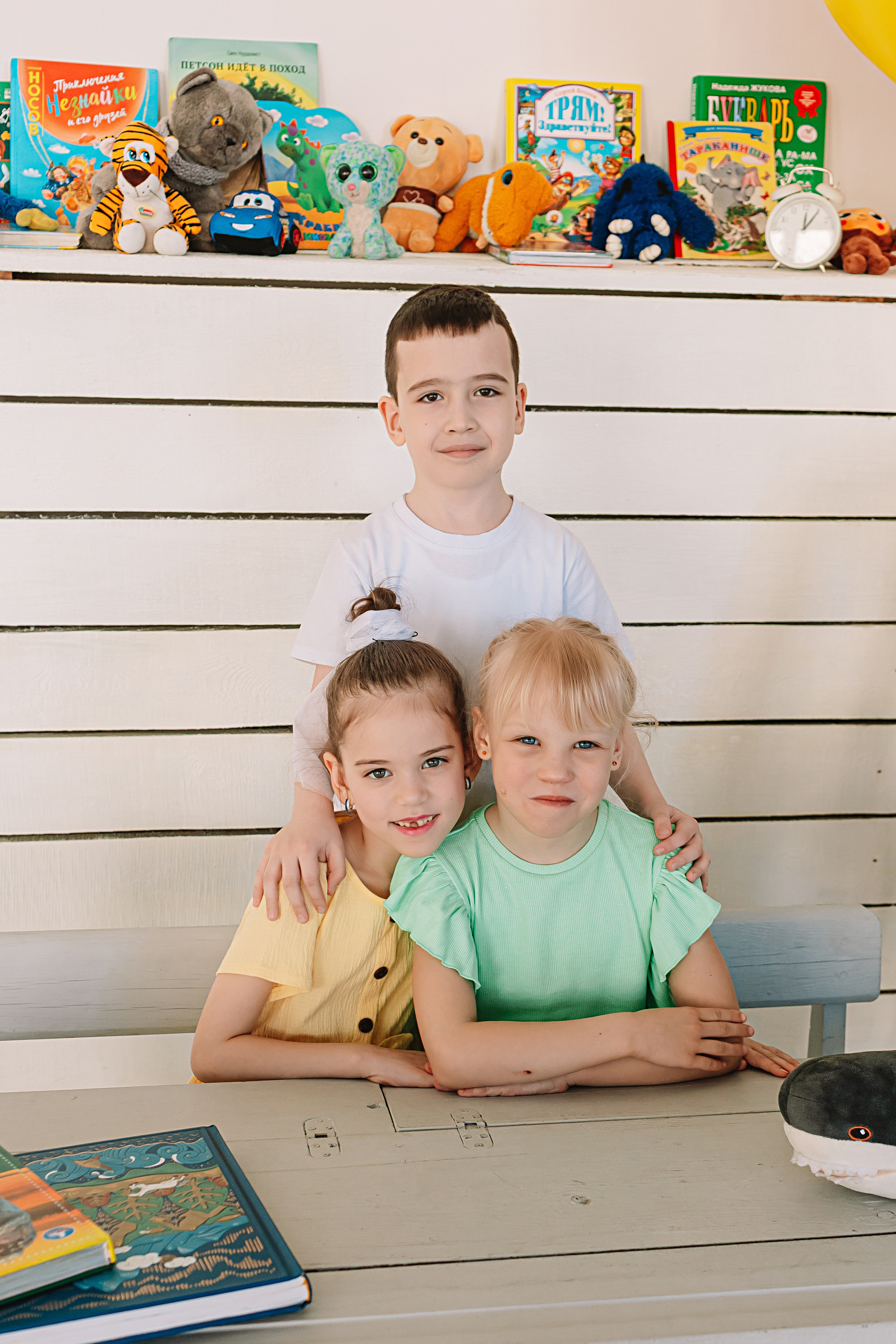 Садик в студии. Семейный фотограф Тюмень, фотограф на роды Салмина Мария