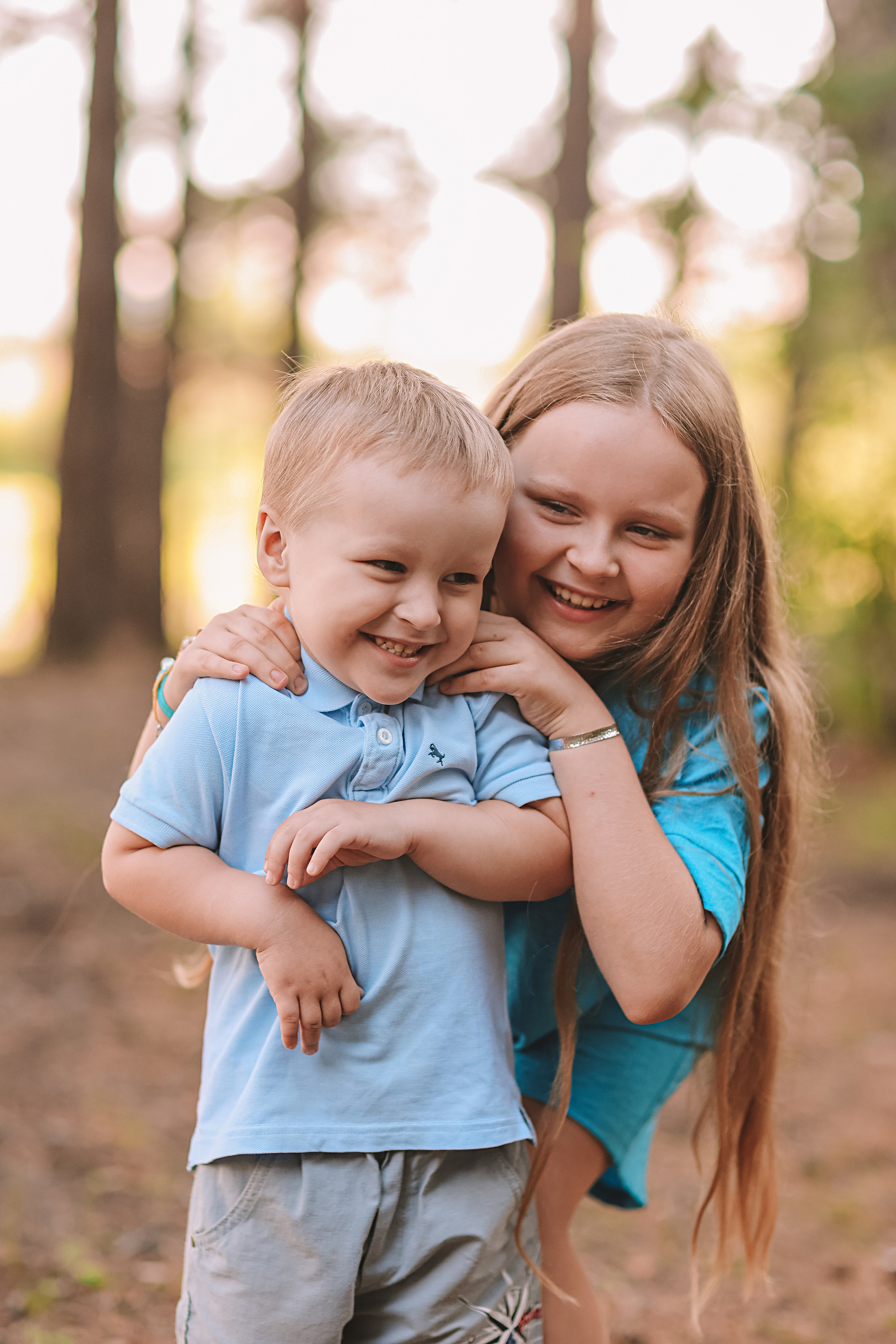 Гагаринский парк (большая семья). Семейный фотограф Тюмень, фотограф на роды Салмина Мария