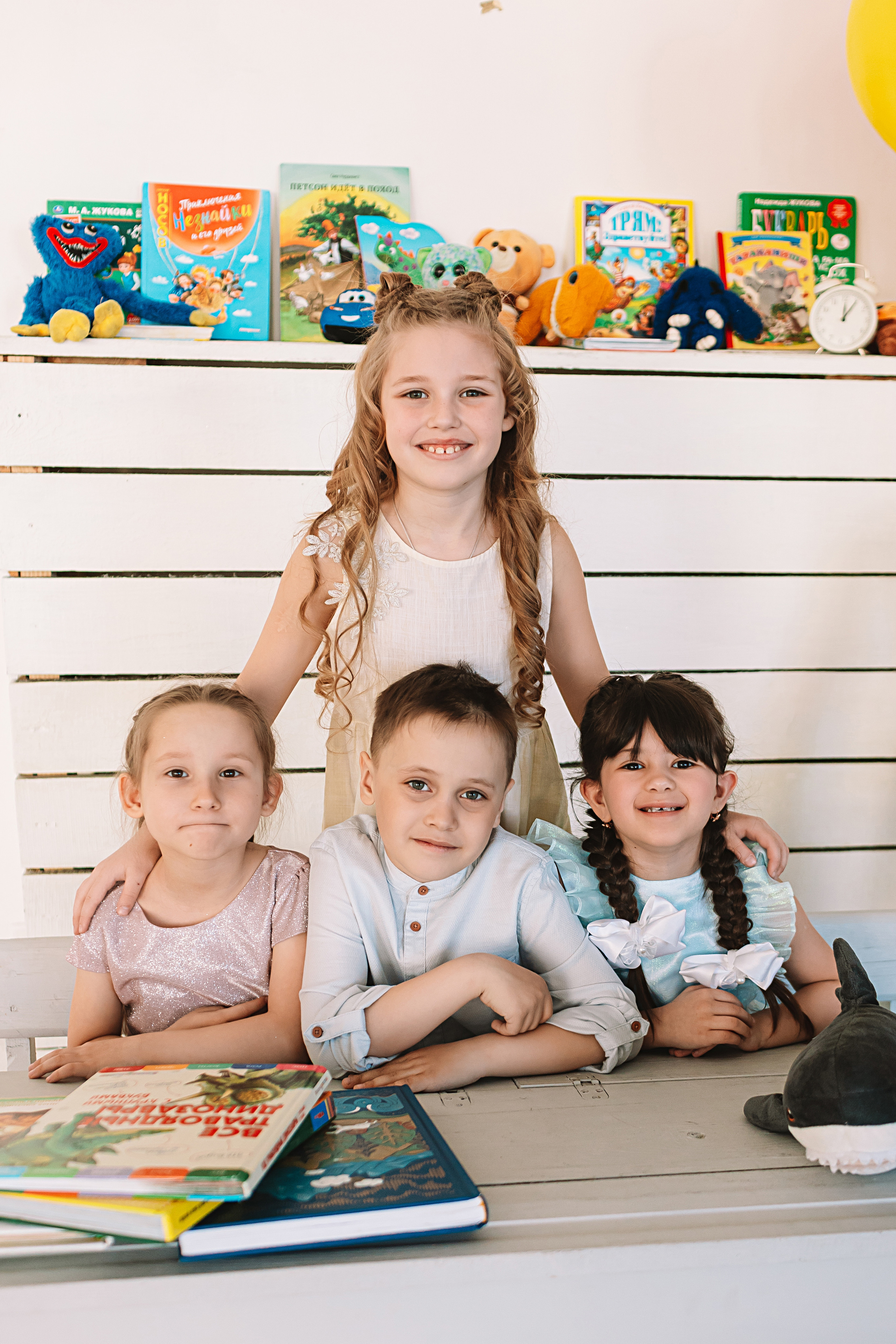 Садик в студии. Семейный фотограф Тюмень, фотограф на роды Салмина Мария