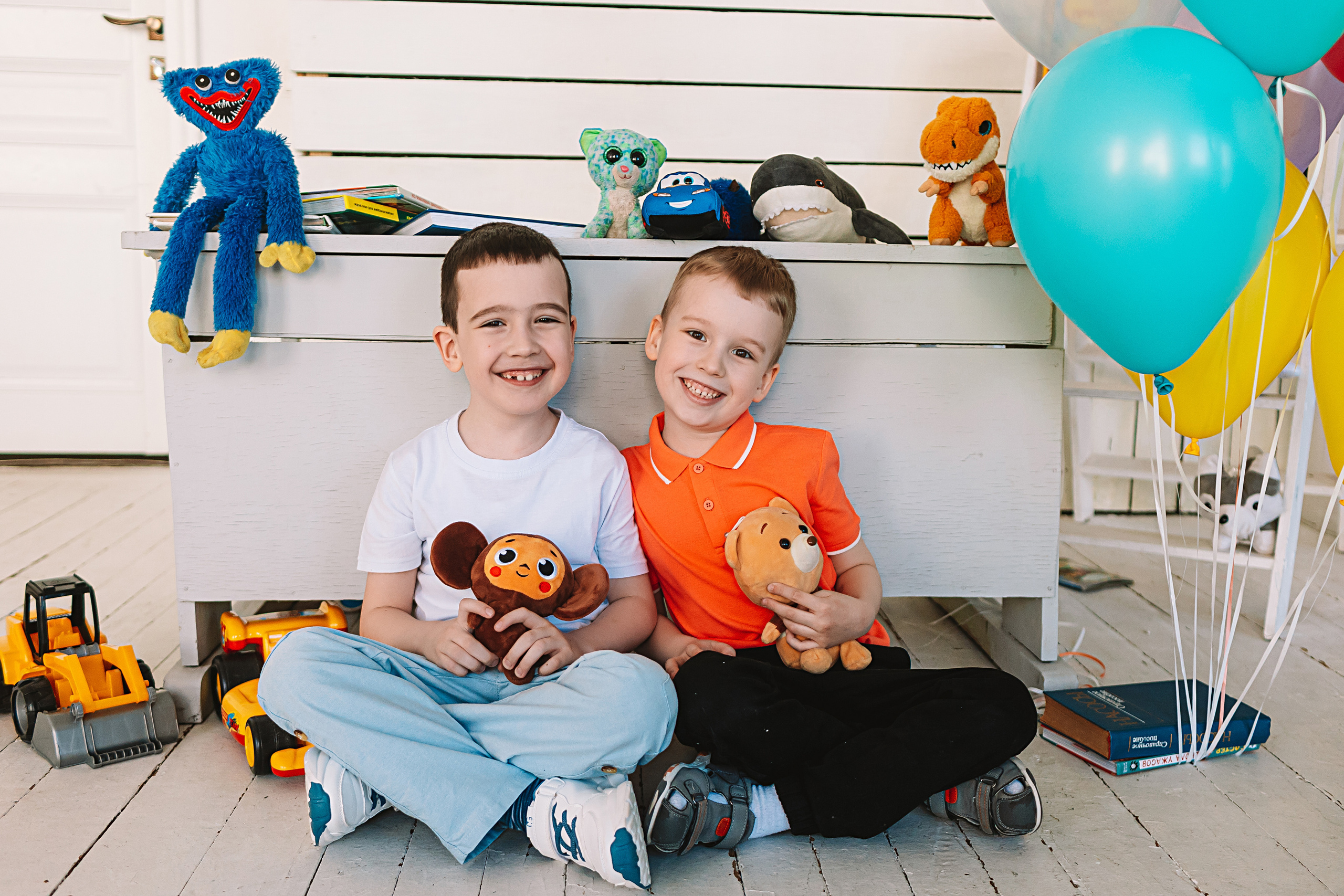 Садик в студии. Семейный фотограф Тюмень, фотограф на роды Салмина Мария