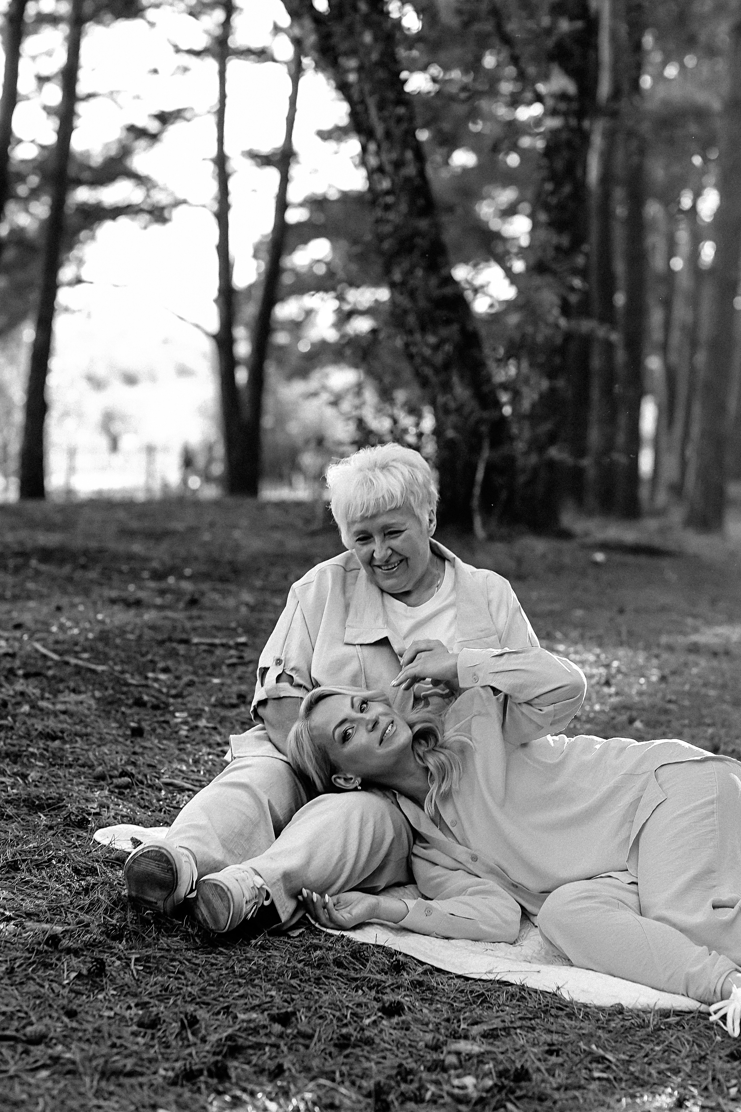 Гагаринский парк (большая семья). Семейный фотограф Тюмень, фотограф на роды Салмина Мария