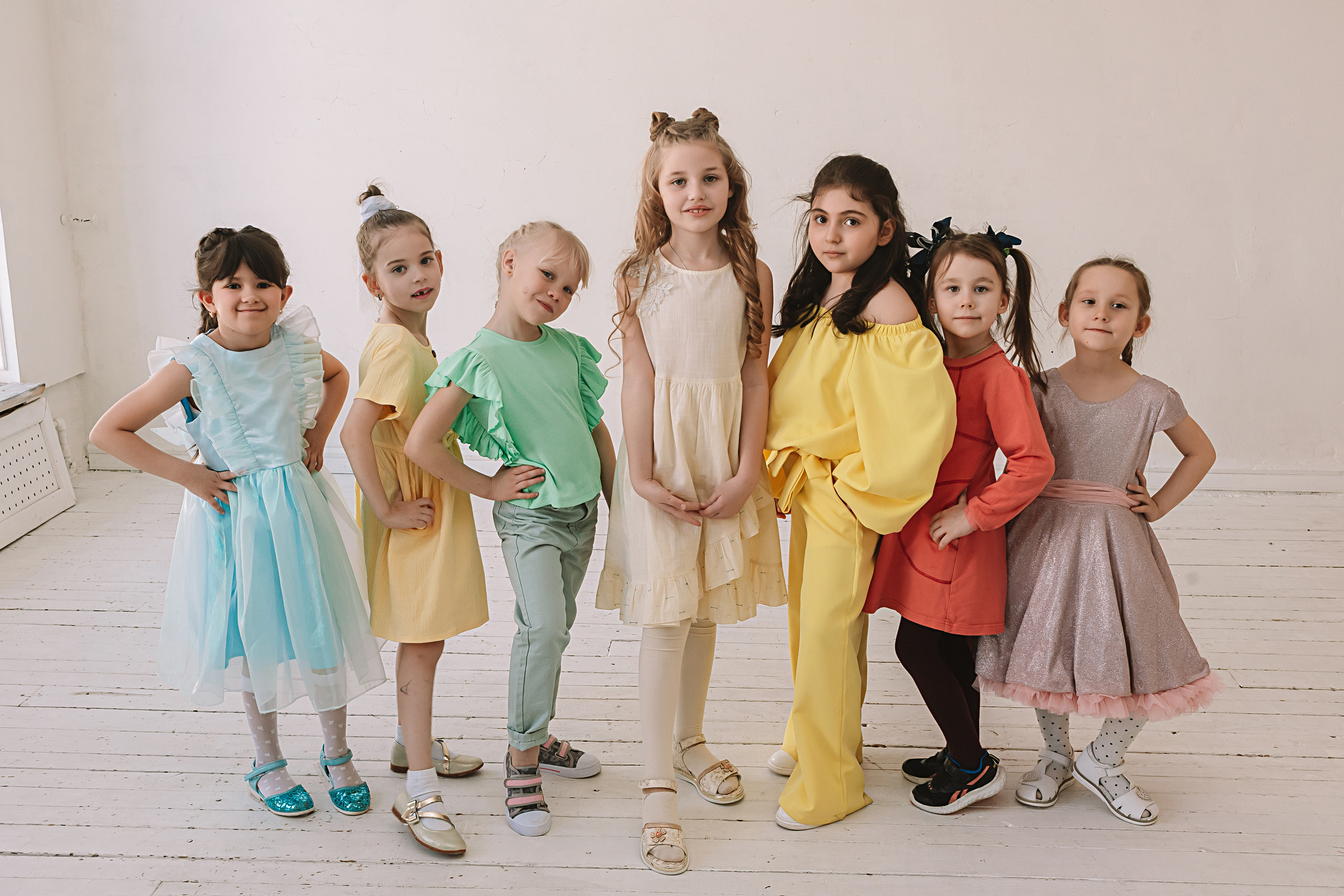 Садик в студии. Семейный фотограф Тюмень, фотограф на роды Салмина Мария