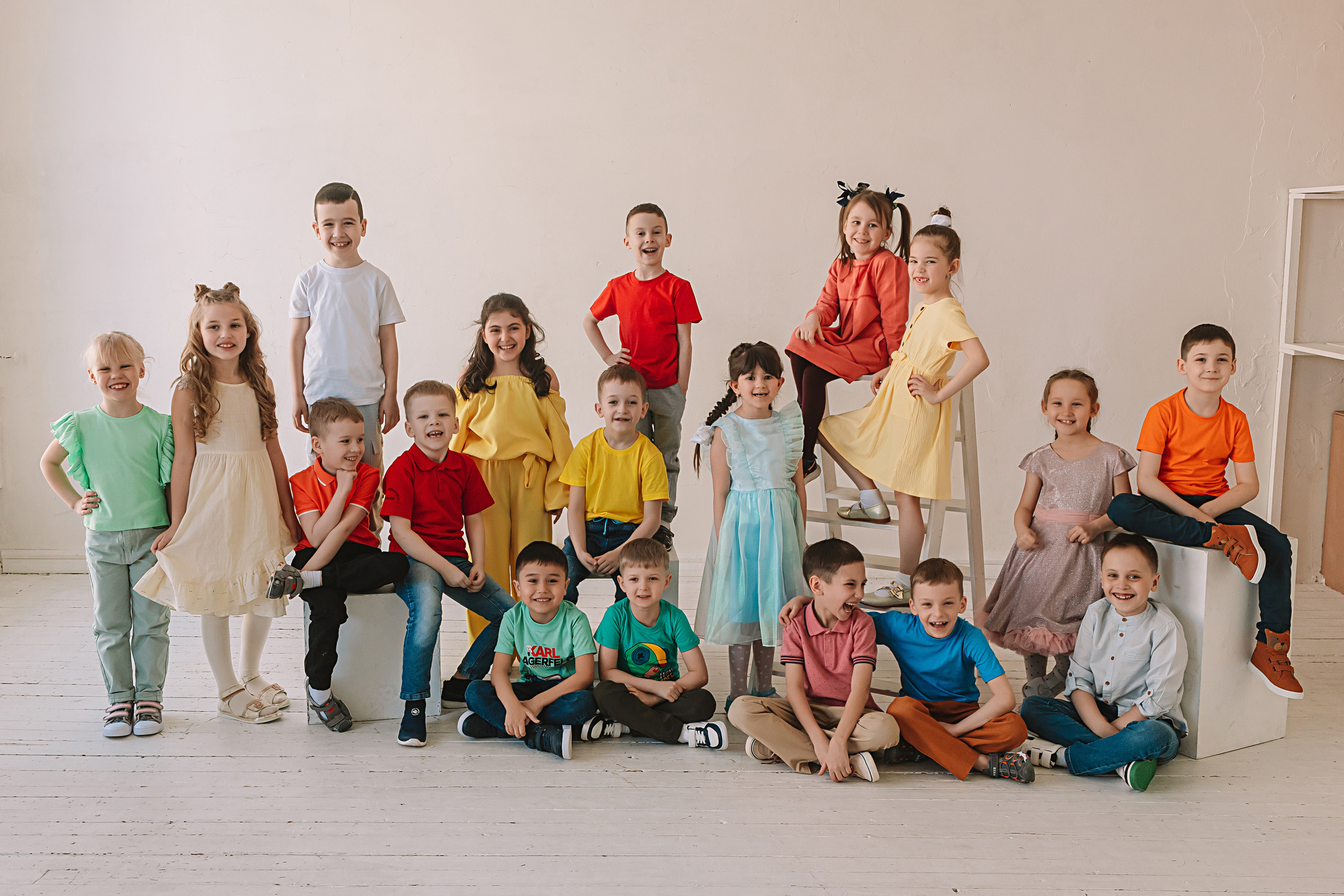 Садик в студии. Семейный фотограф Тюмень, фотограф на роды Салмина Мария