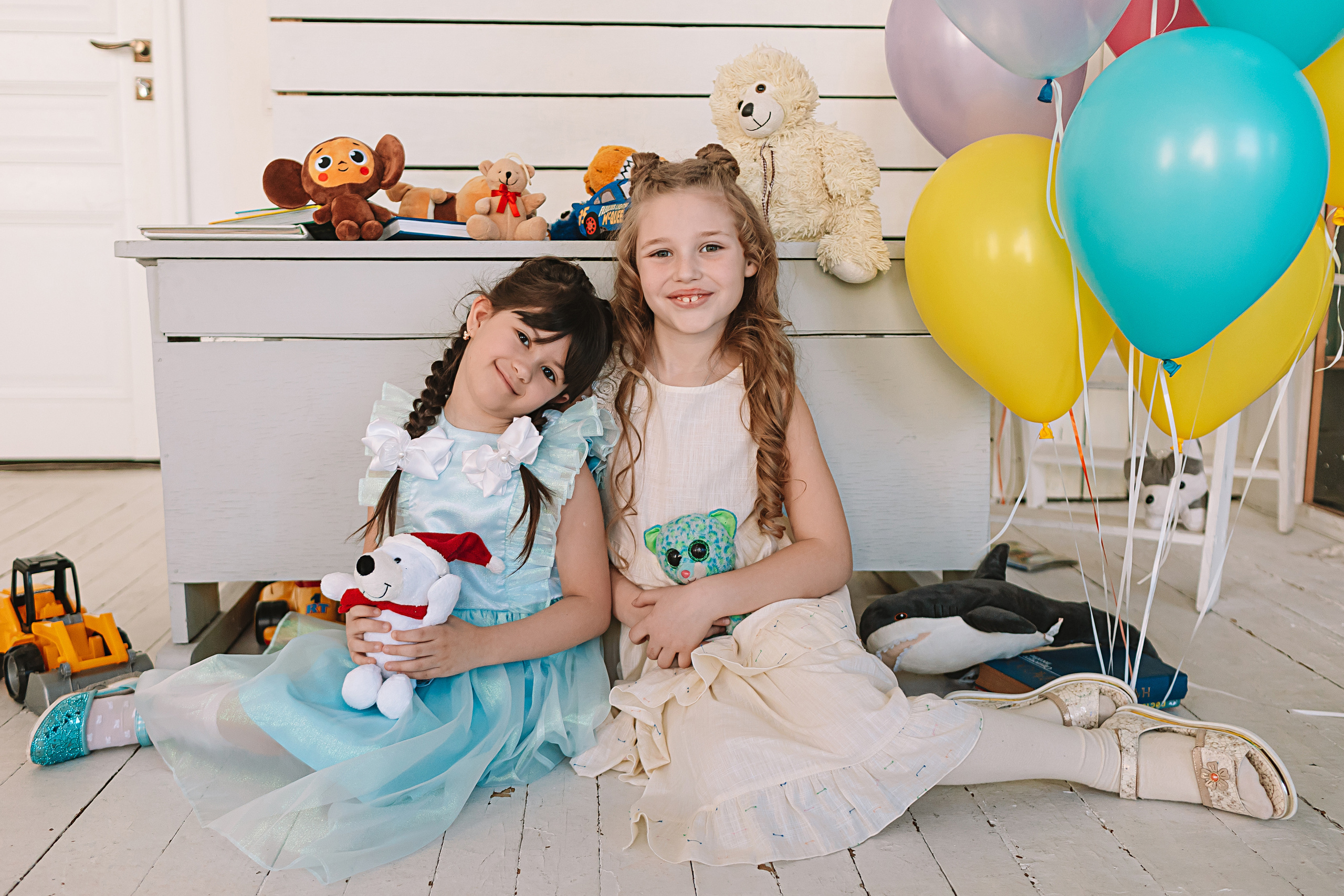 Садик в студии. Семейный фотограф Тюмень, фотограф на роды Салмина Мария