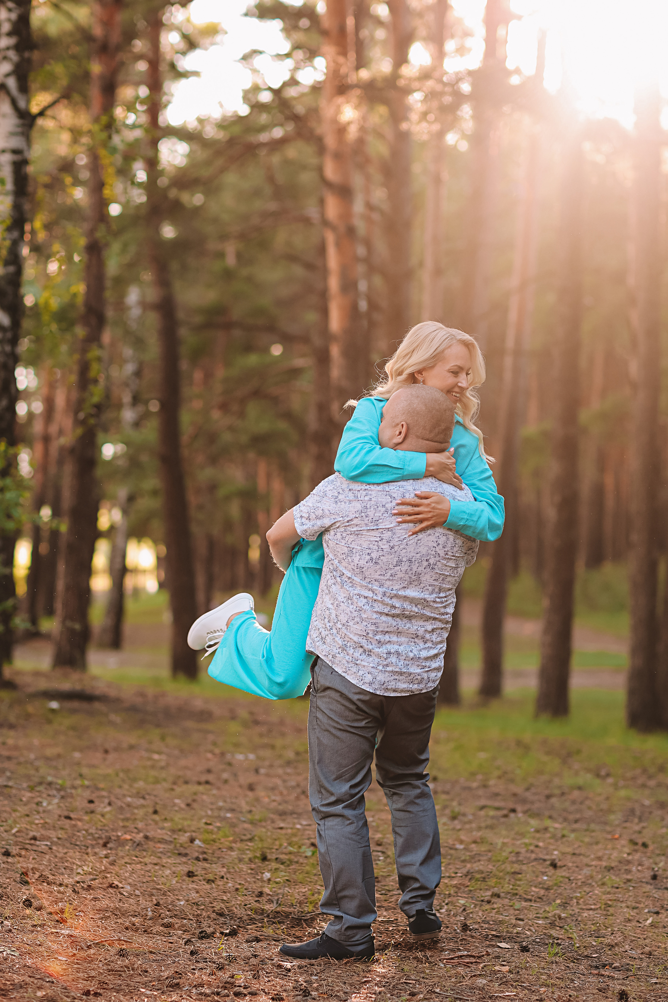 Гагаринский парк (большая семья). Семейный фотограф Тюмень, фотограф на роды Салмина Мария