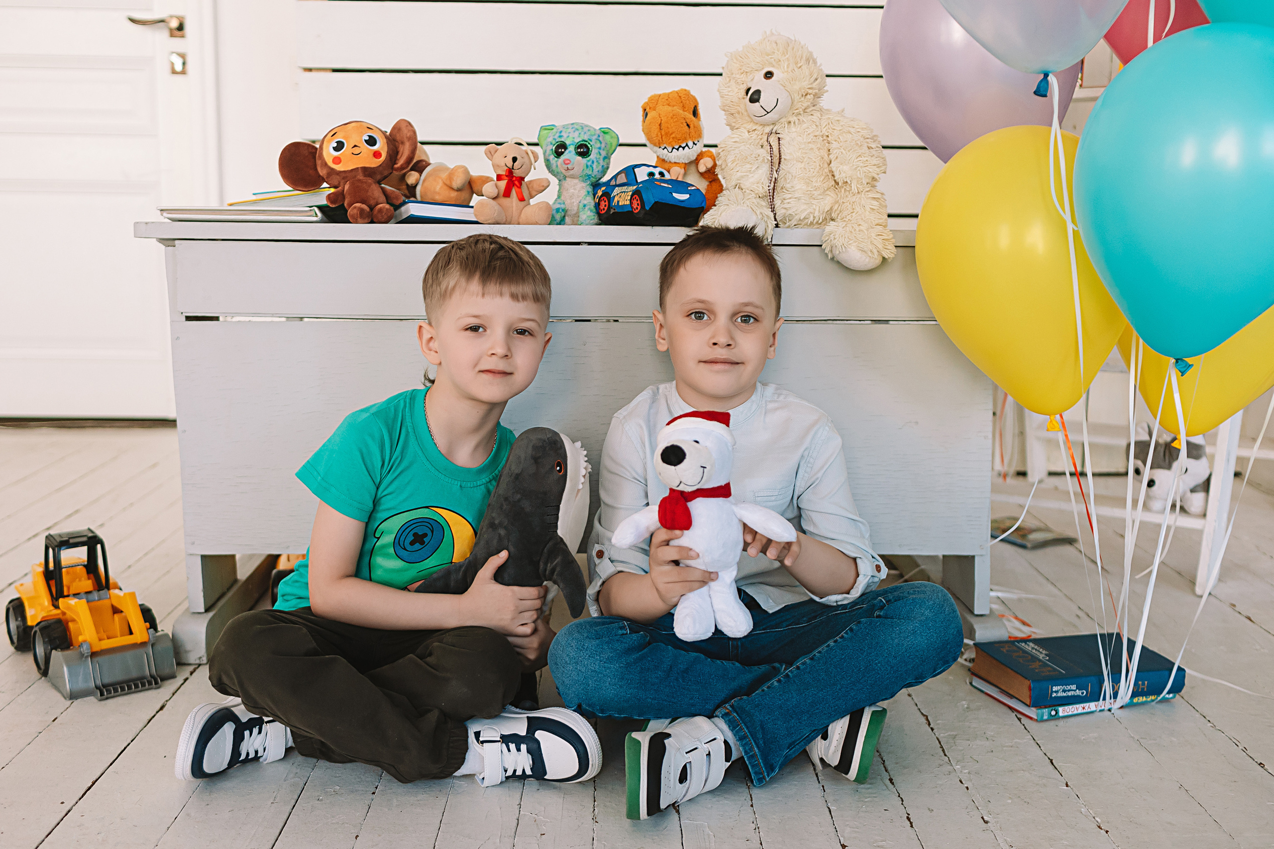 Садик в студии. Семейный фотограф Тюмень, фотограф на роды Салмина Мария