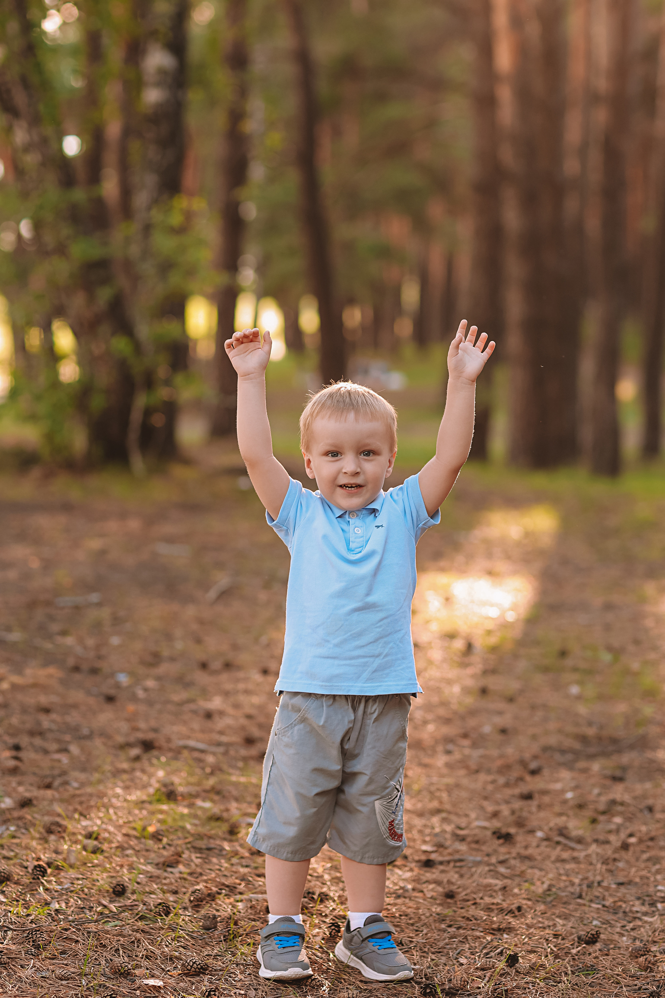 Гагаринский парк (большая семья). Семейный фотограф Тюмень, фотограф на роды Салмина Мария