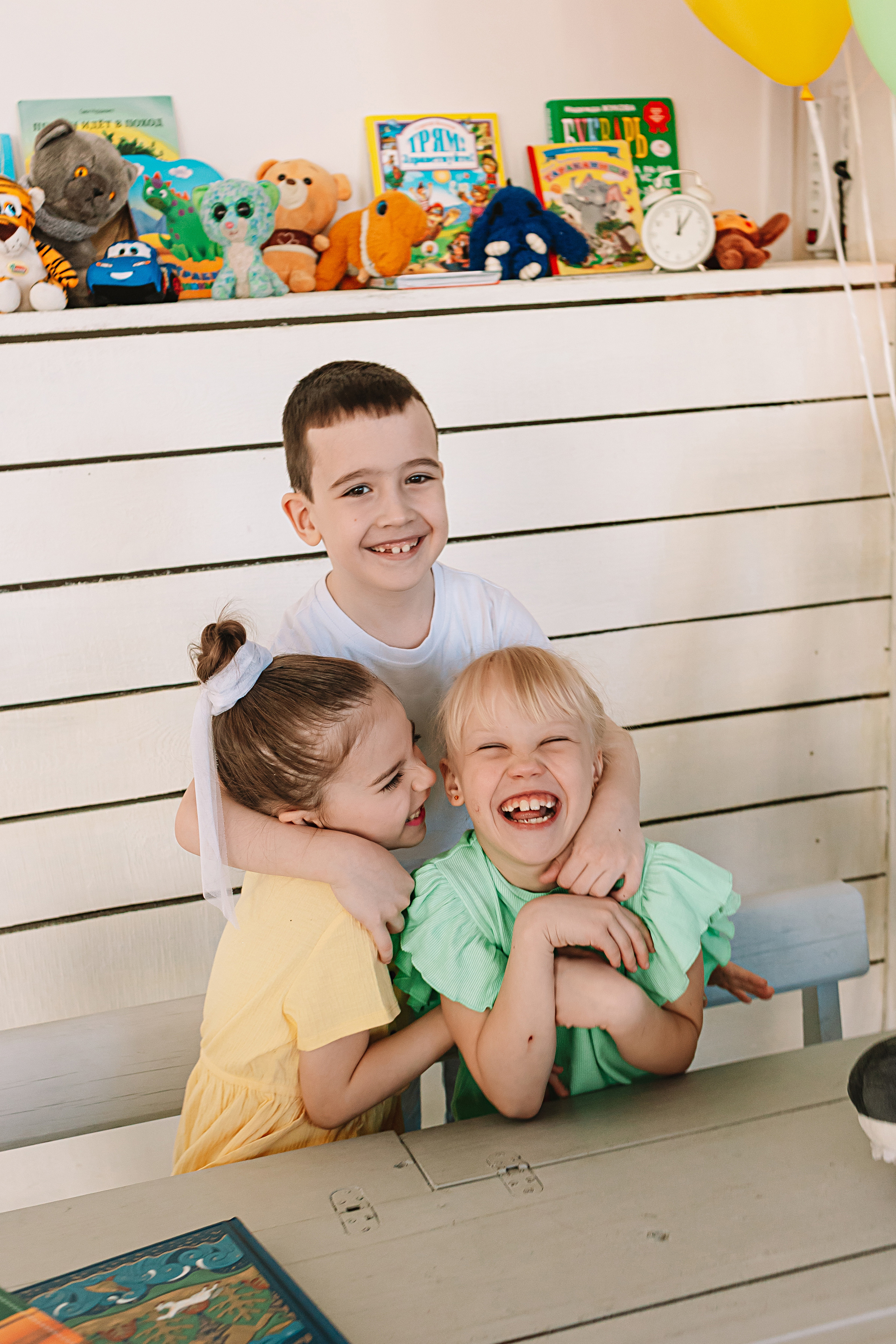 Садик в студии. Семейный фотограф Тюмень, фотограф на роды Салмина Мария