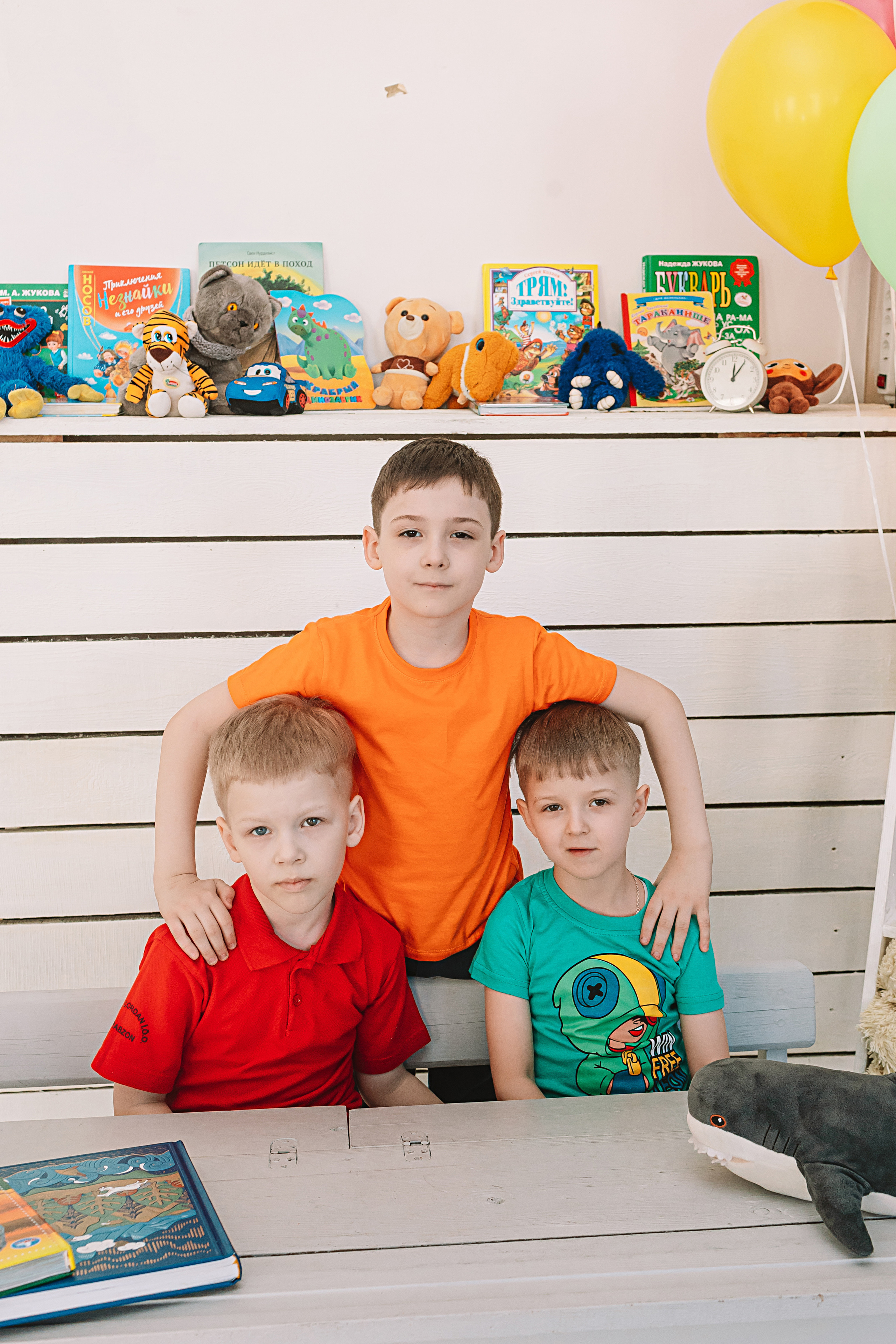 Садик в студии. Семейный фотограф Тюмень, фотограф на роды Салмина Мария