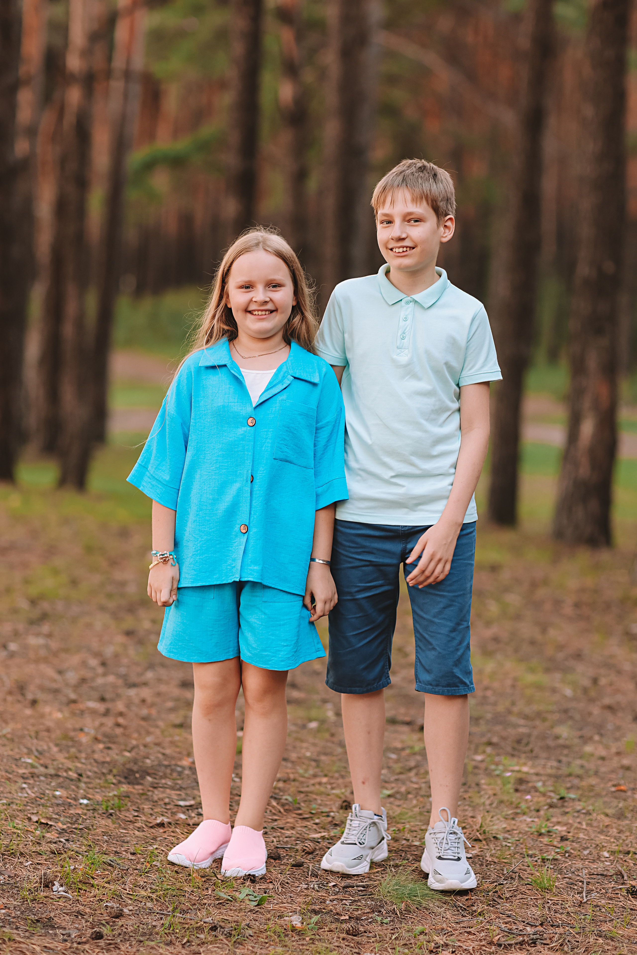Гагаринский парк (большая семья). Семейный фотограф Тюмень, фотограф на роды Салмина Мария