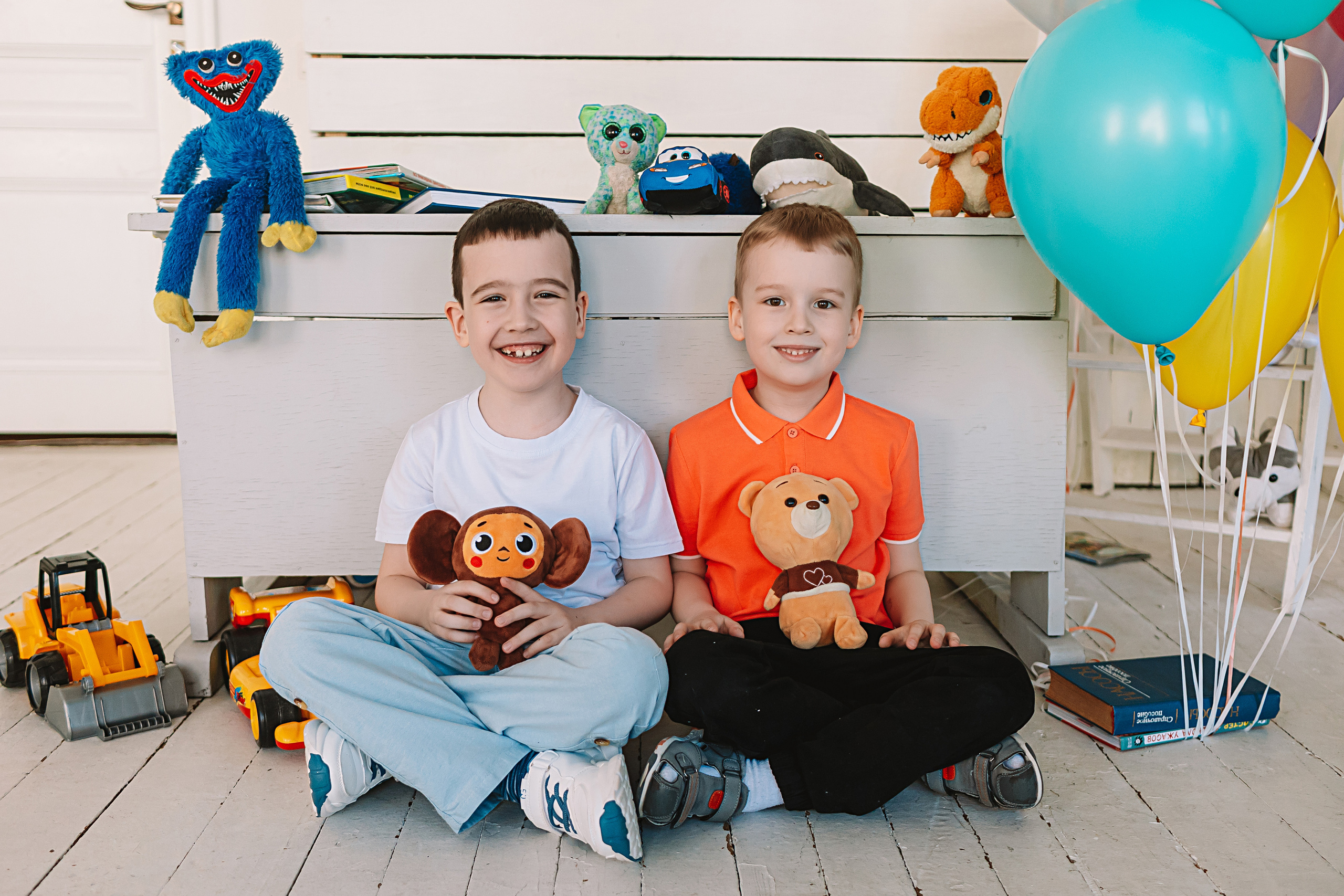 Садик в студии. Семейный фотограф Тюмень, фотограф на роды Салмина Мария