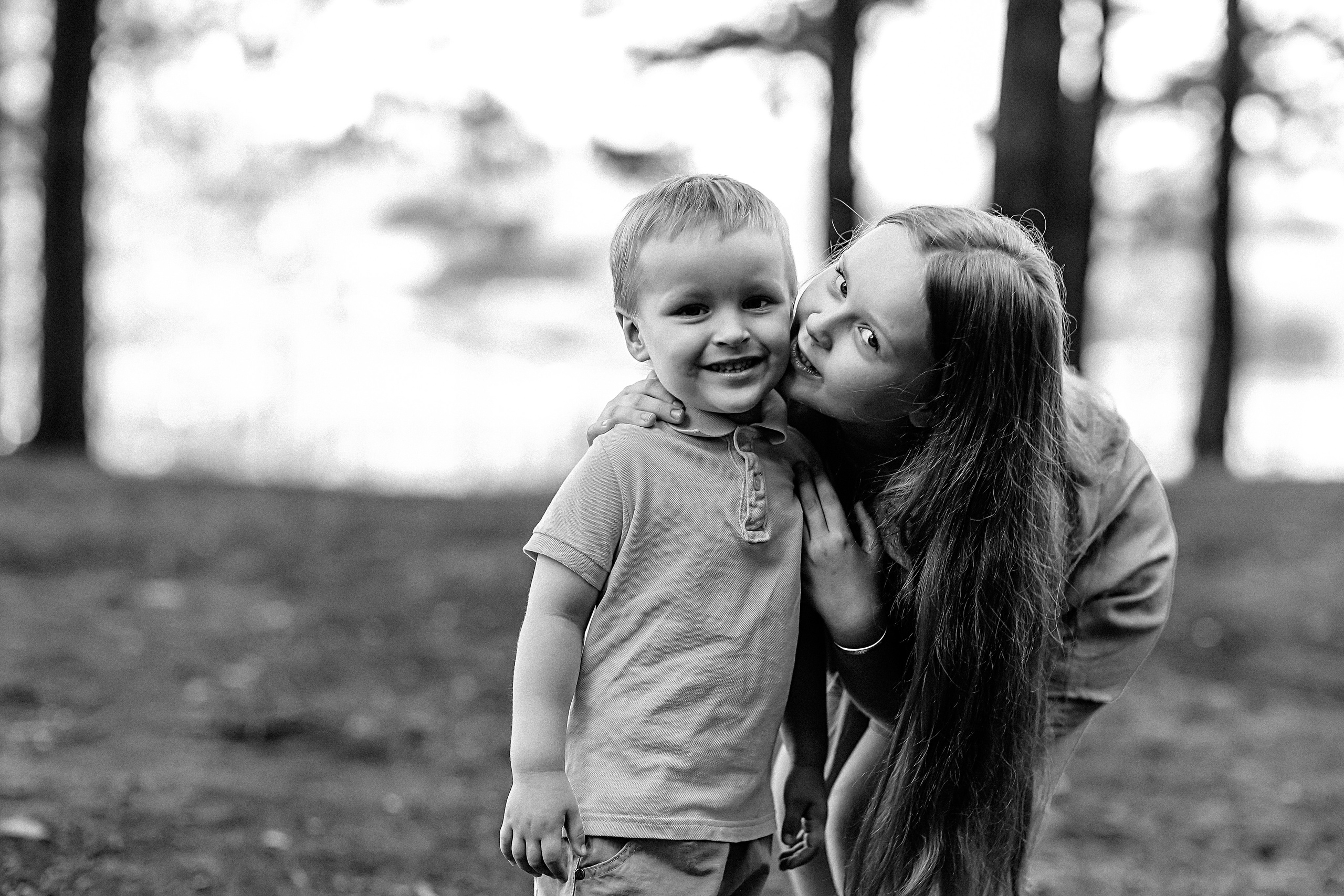 Гагаринский парк (большая семья). Семейный фотограф Тюмень, фотограф на роды Салмина Мария