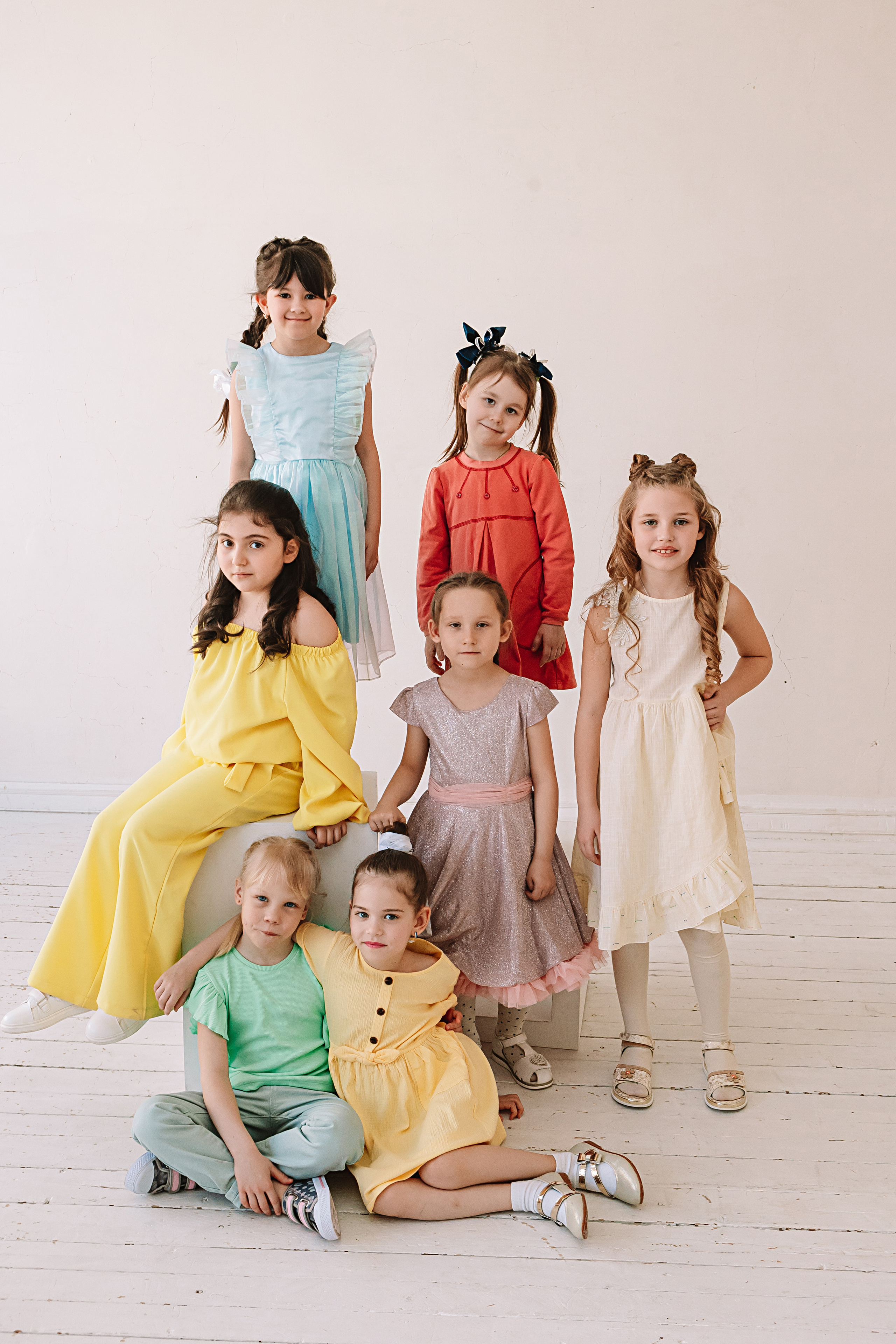 Садик в студии. Семейный фотограф Тюмень, фотограф на роды Салмина Мария