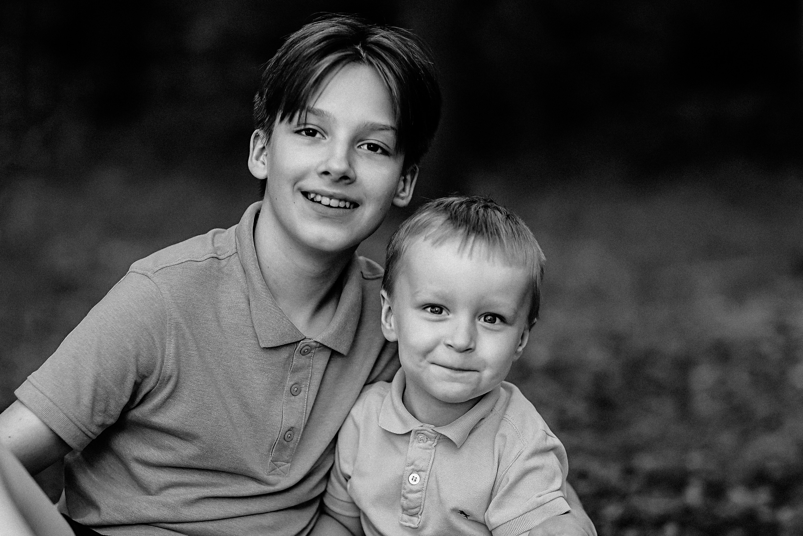 Гагаринский парк (большая семья). Семейный фотограф Тюмень, фотограф на роды Салмина Мария