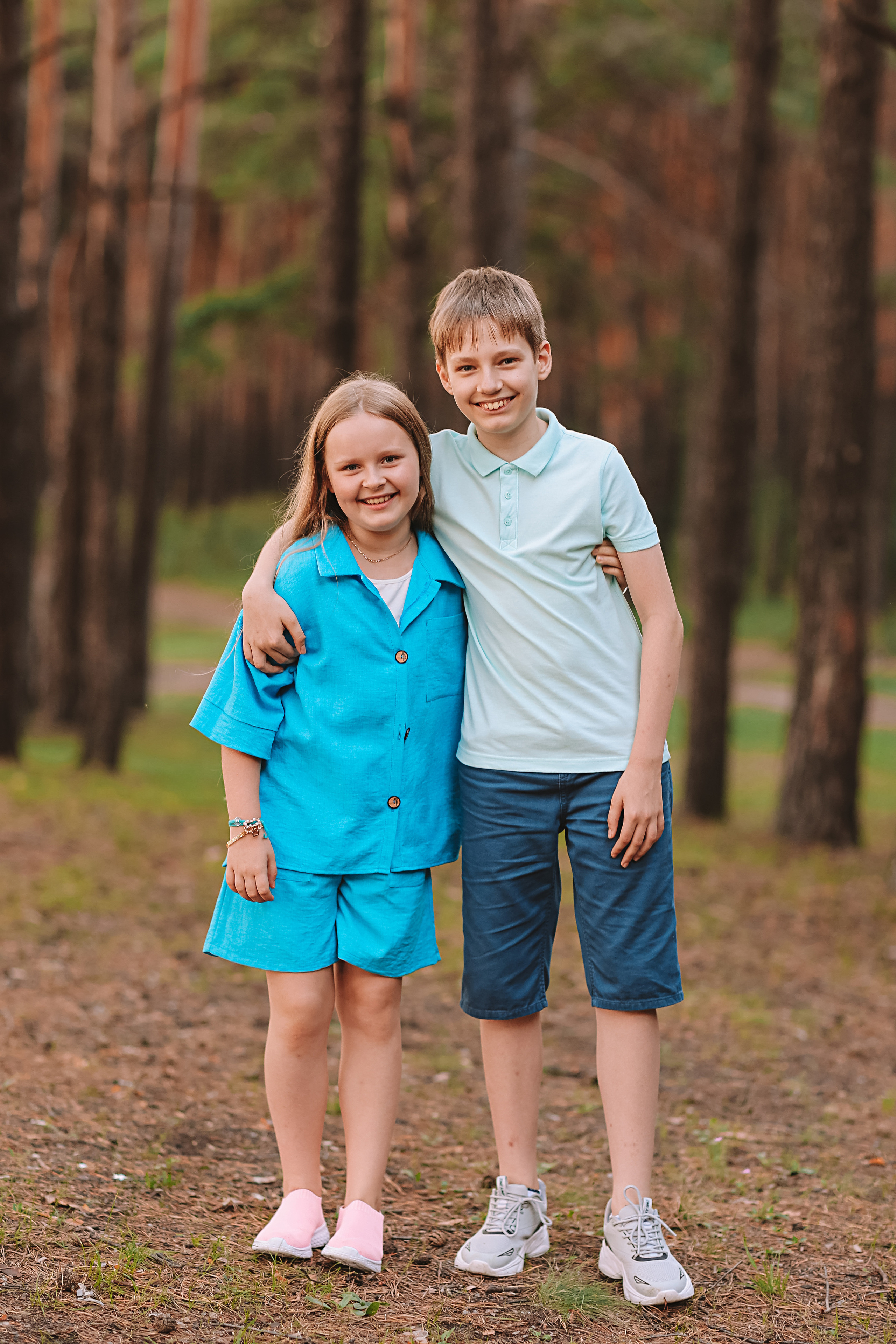 Гагаринский парк (большая семья). Семейный фотограф Тюмень, фотограф на роды Салмина Мария