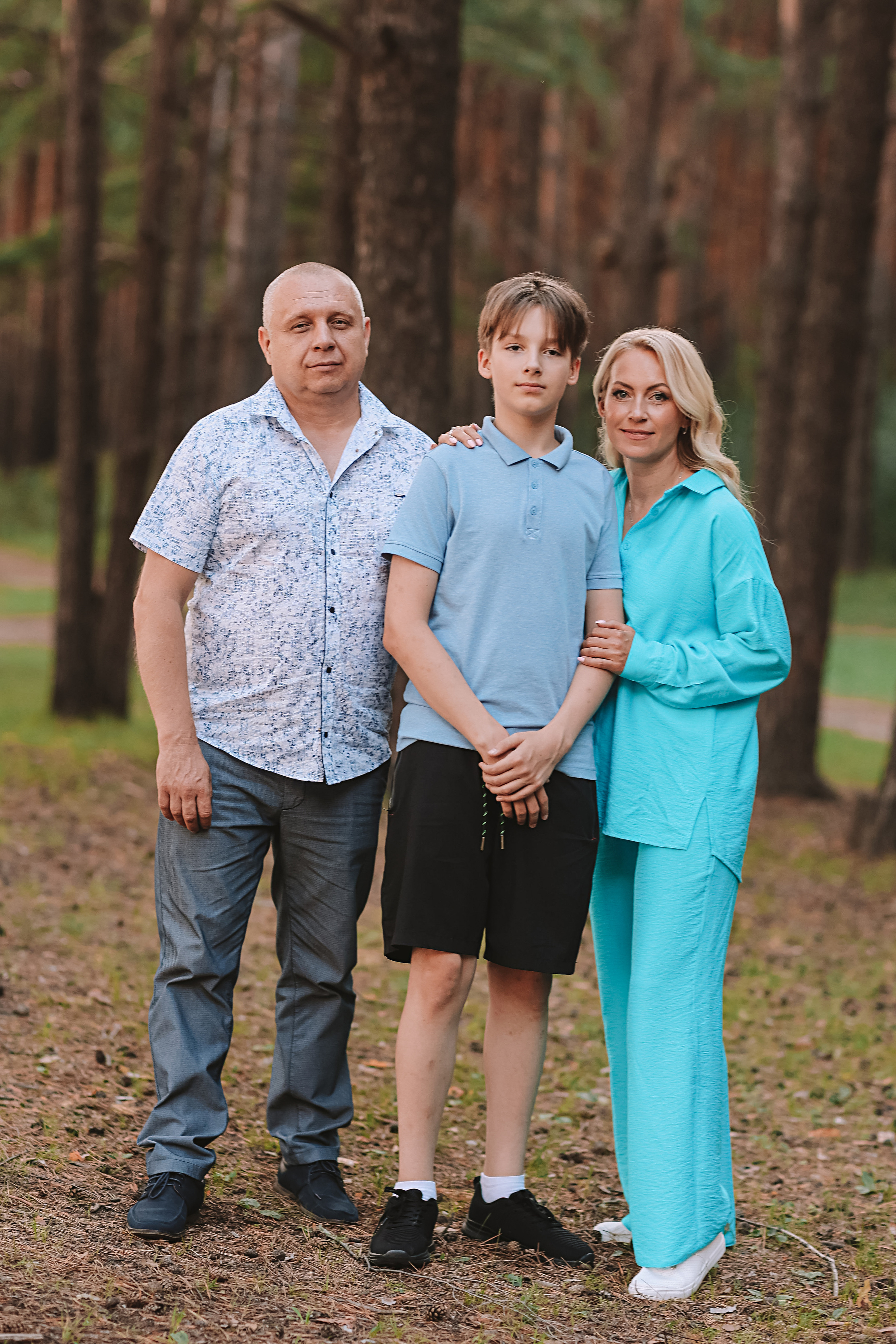 Гагаринский парк (большая семья). Семейный фотограф Тюмень, фотограф на роды Салмина Мария