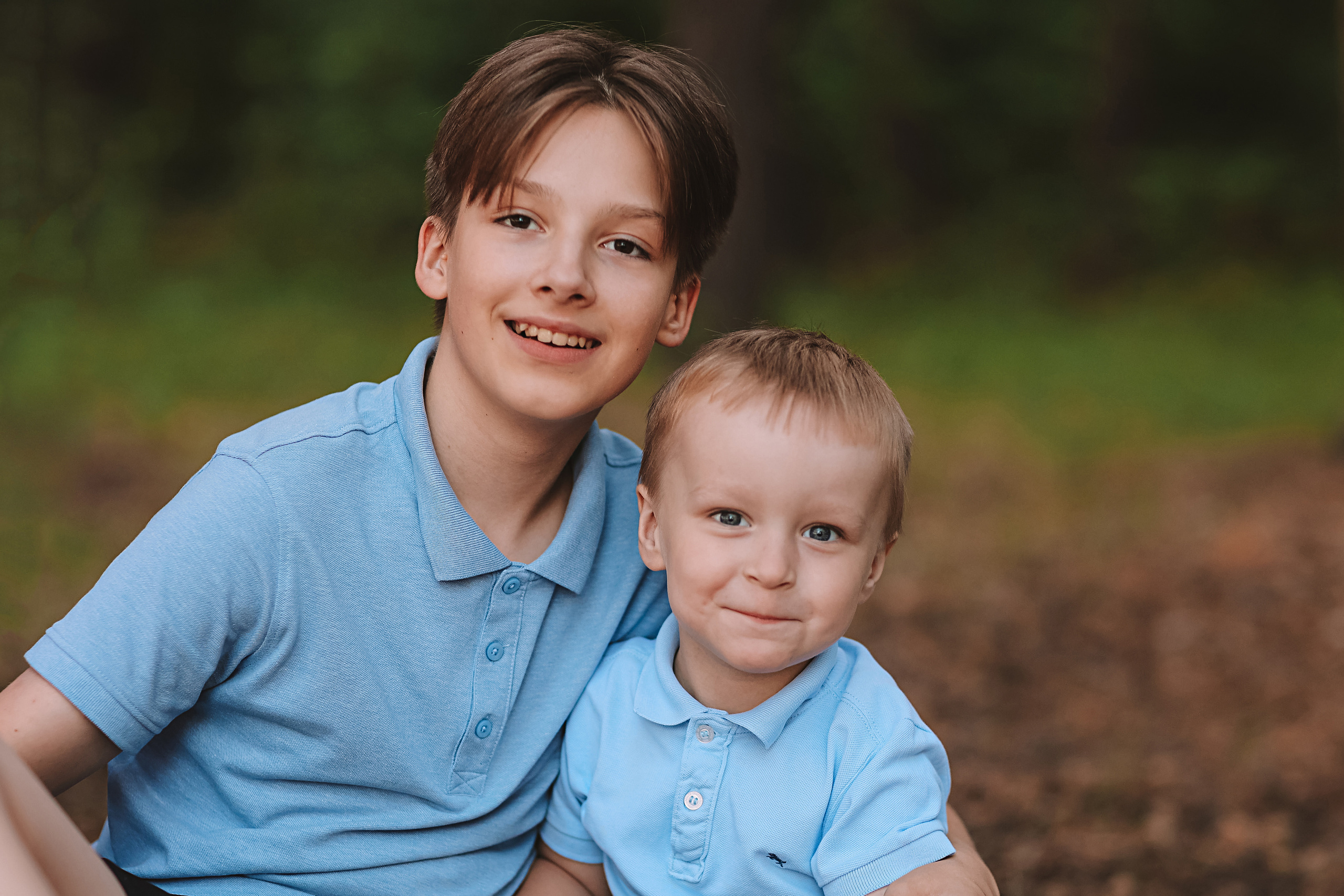 Гагаринский парк (большая семья). Семейный фотограф Тюмень, фотограф на роды Салмина Мария