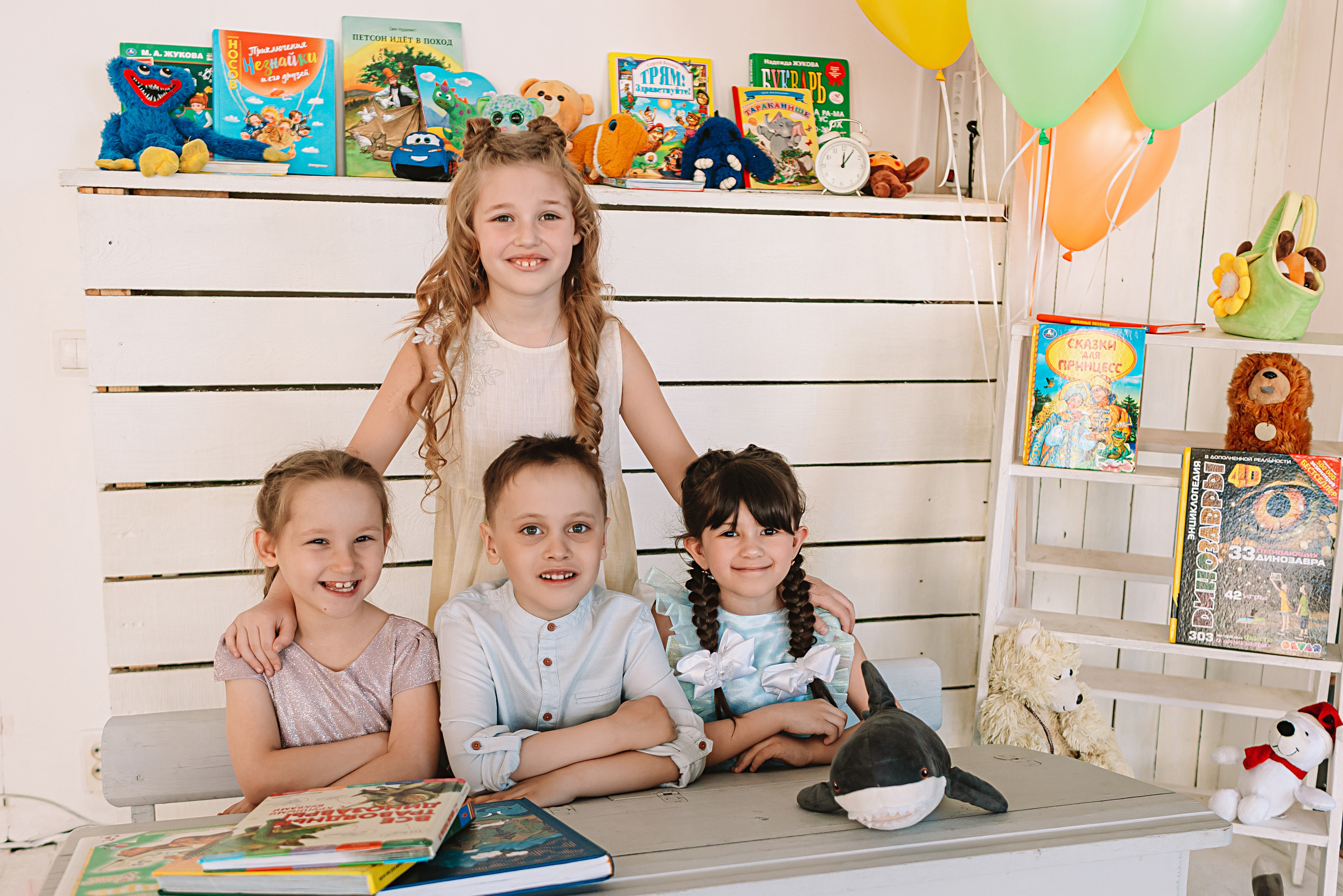 Садик в студии. Семейный фотограф Тюмень, фотограф на роды Салмина Мария