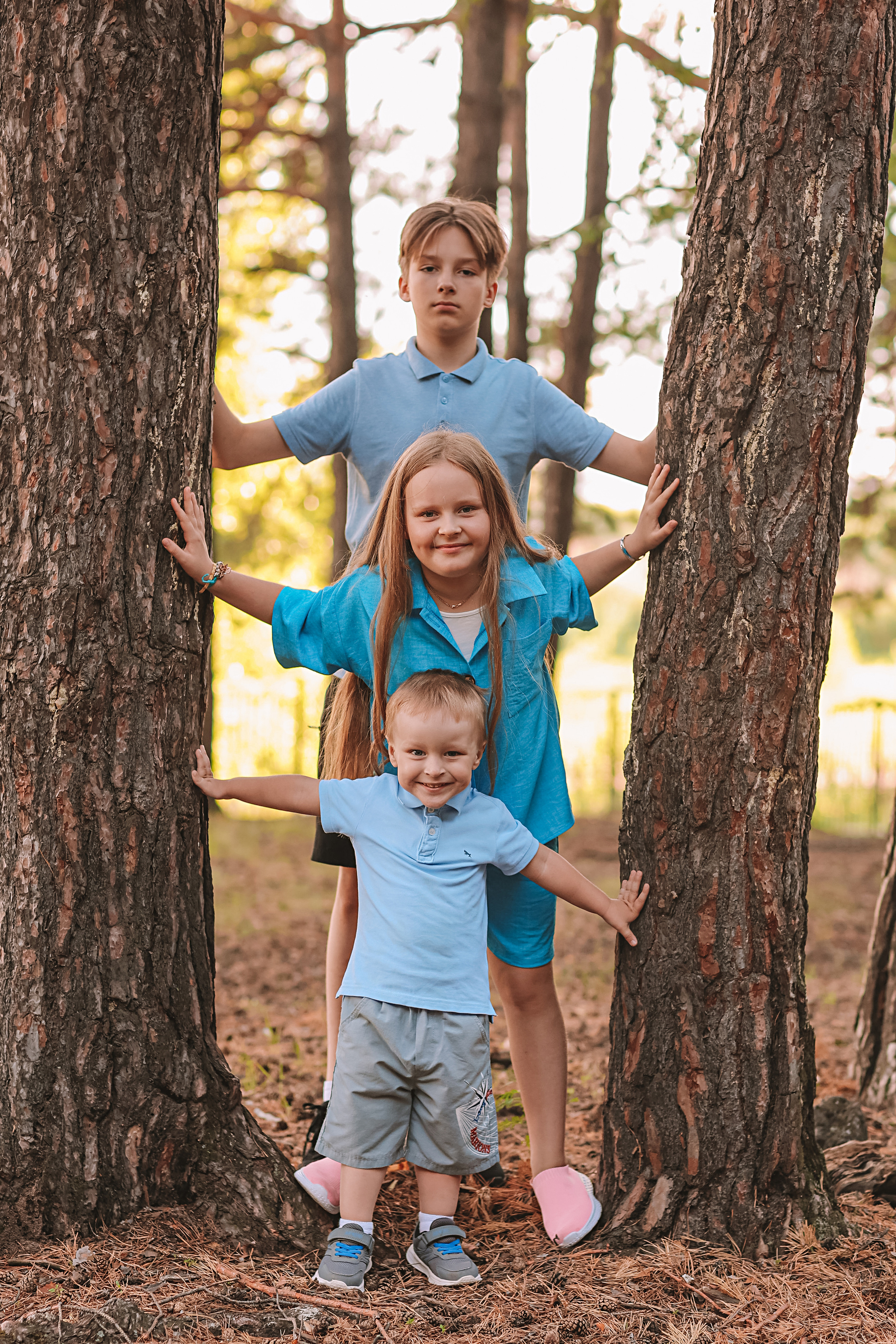 Гагаринский парк (большая семья). Семейный фотограф Тюмень, фотограф на роды Салмина Мария